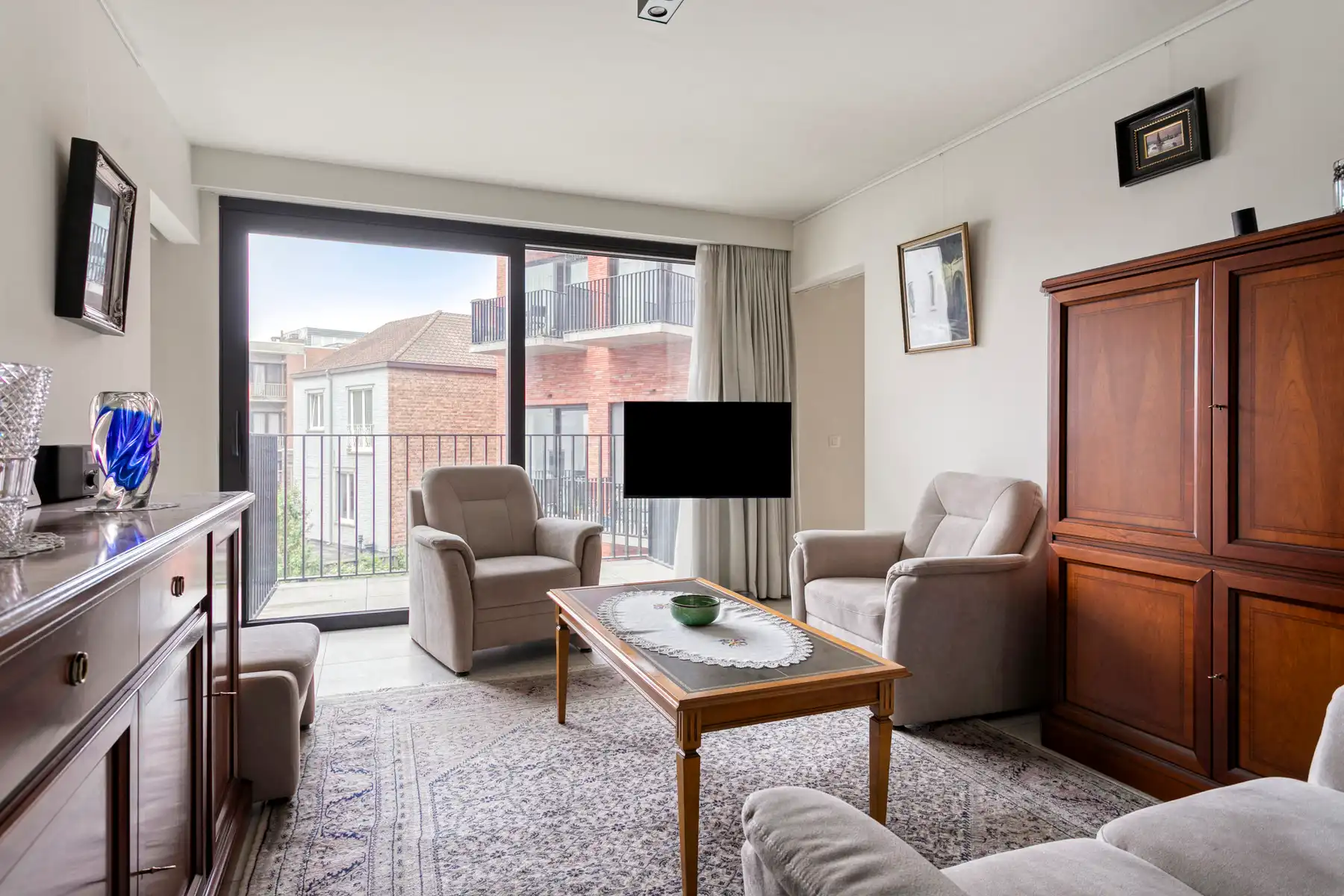 Centraal gelegen assistentieflat met 2 slaapkamers! foto 3