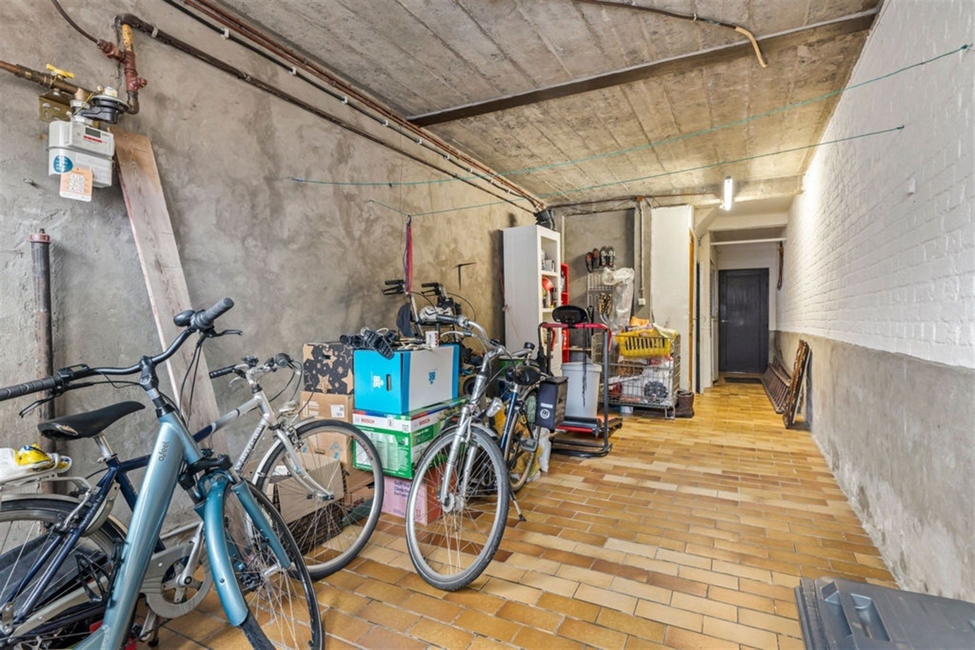 Potentiële gezinswoning of 2 bouwgronden in het hartje van Sint-Gillis-Waas foto 12