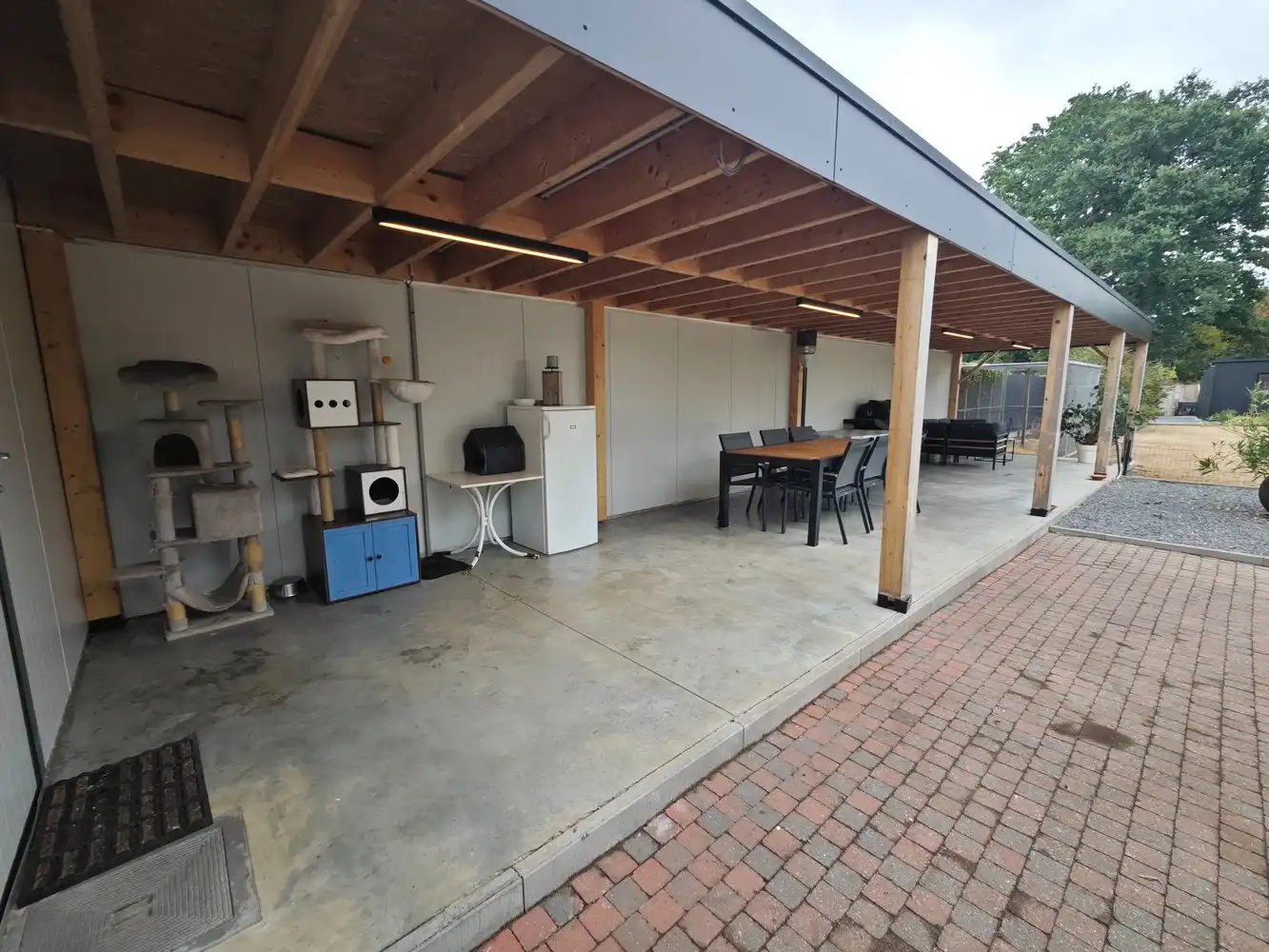 Grotendeels gerenoveerde woning op 16a78ca foto 42