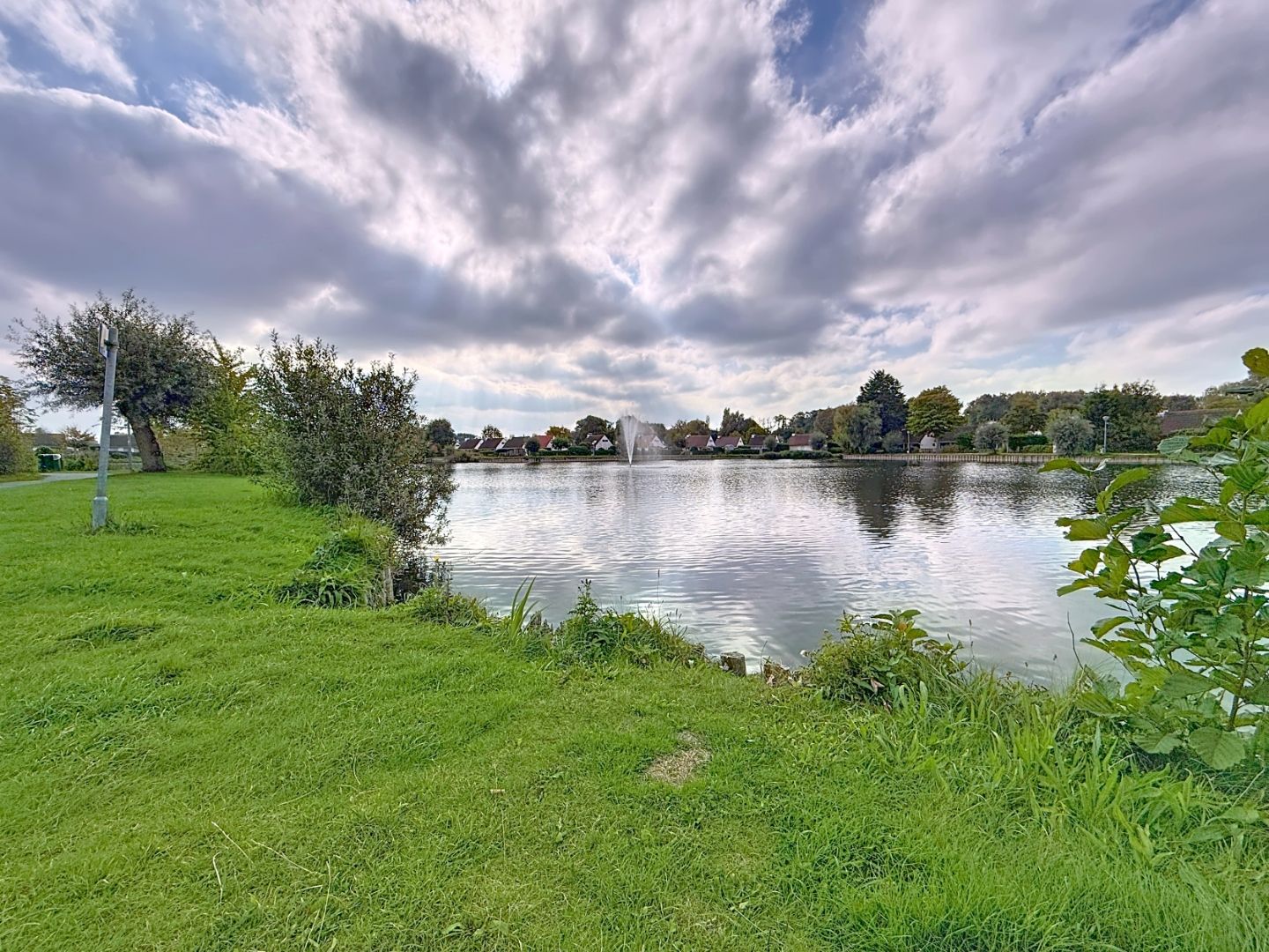 Hoofdfoto van de publicatie: Vakantiewoning met parking en garage nabij zee & duinen