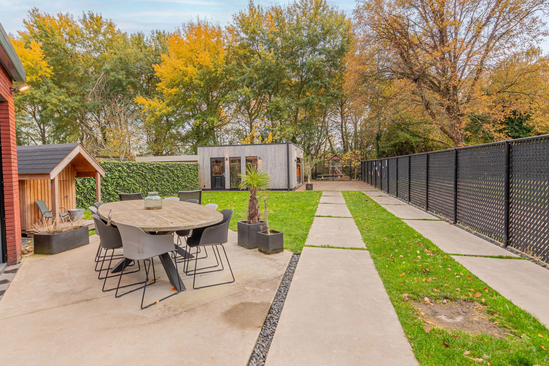 Moderne HOB met 4 (mogelijk 5) kamers en dubbele garage foto 32