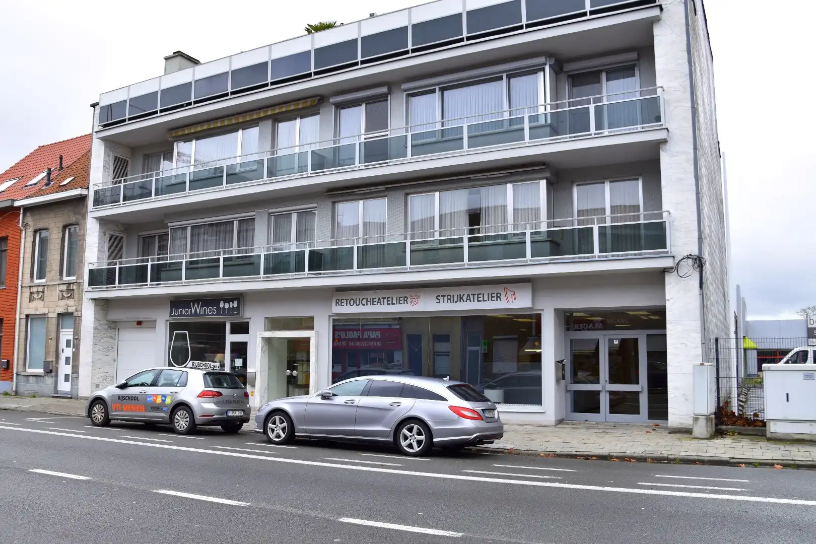 Commercieel pand te koop op de rand van het stadscentrum in Kortrijk foto 2