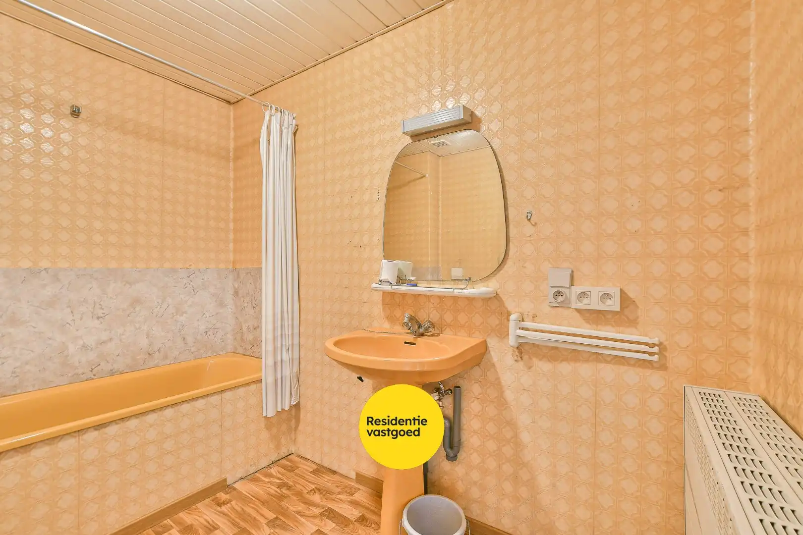 Instapklaar 2-slaapkamerappartement in hartje Blankenberge nabij de Grote Markt foto 9