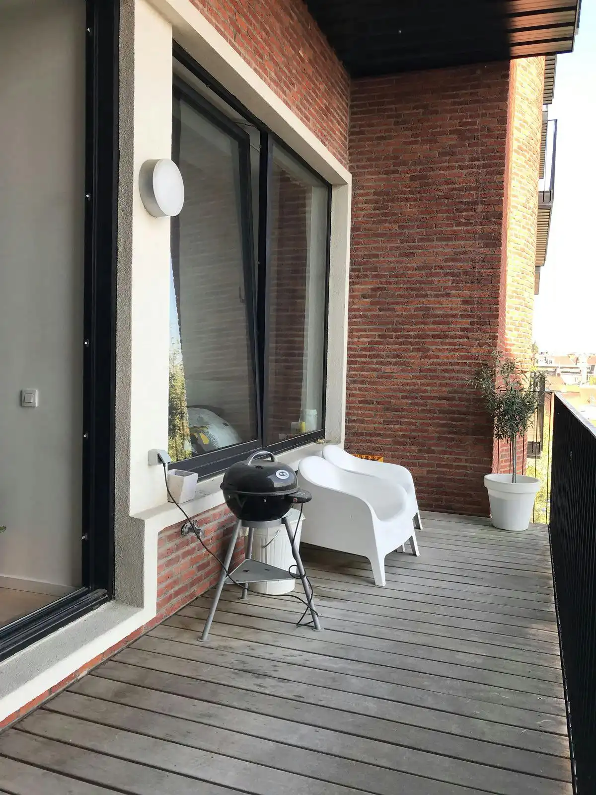 Loft-appartement één slaapkamer in voormalig fabrieksgebouw foto 13