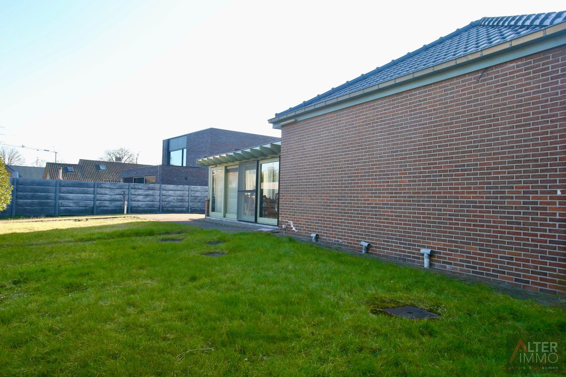 Opportuniteit! Gelijkvloerse woning met 3 slaapkamers op een groot en breed perceel (30 m) van 25a 65ca - EPC makkelijk te verbeteren! foto 27