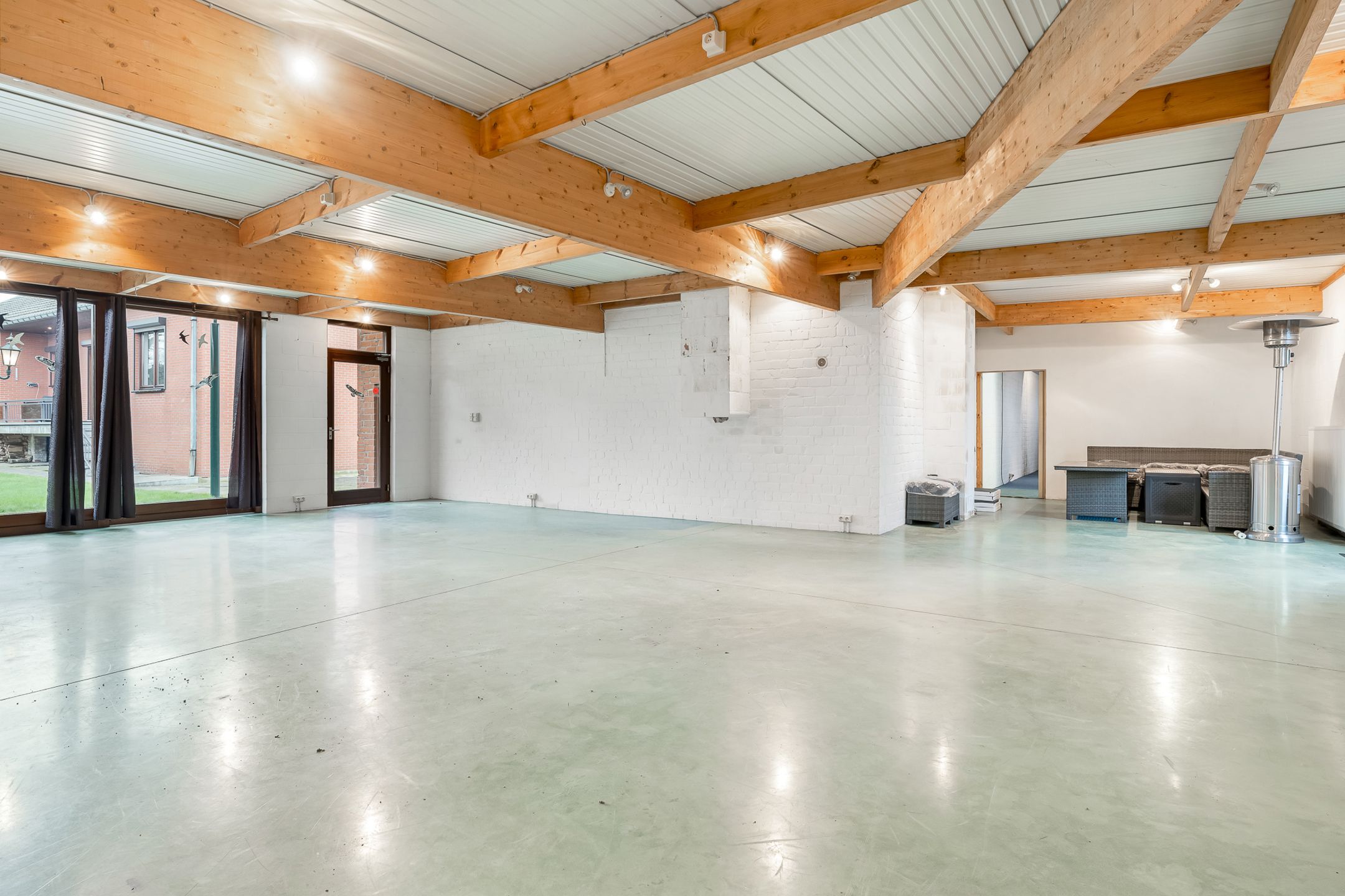 Woning met ruime bijbouw van 200m2 te Diepenbeek foto 32