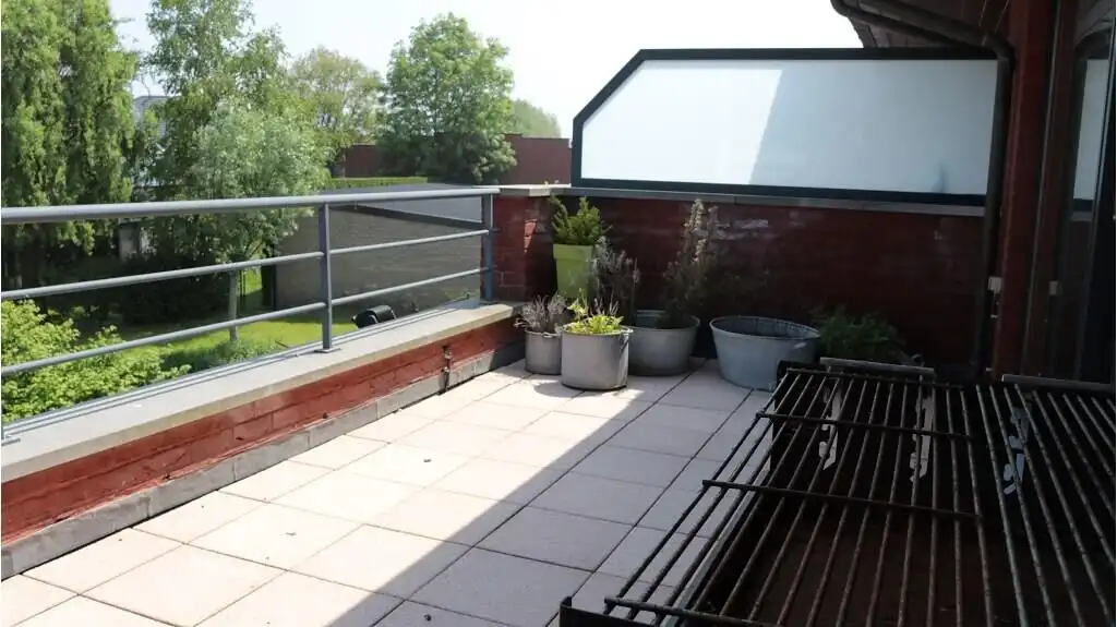 Ruime 3-slaapkamerduplex met Autostandplaats te huur in Zedelgem foto 11