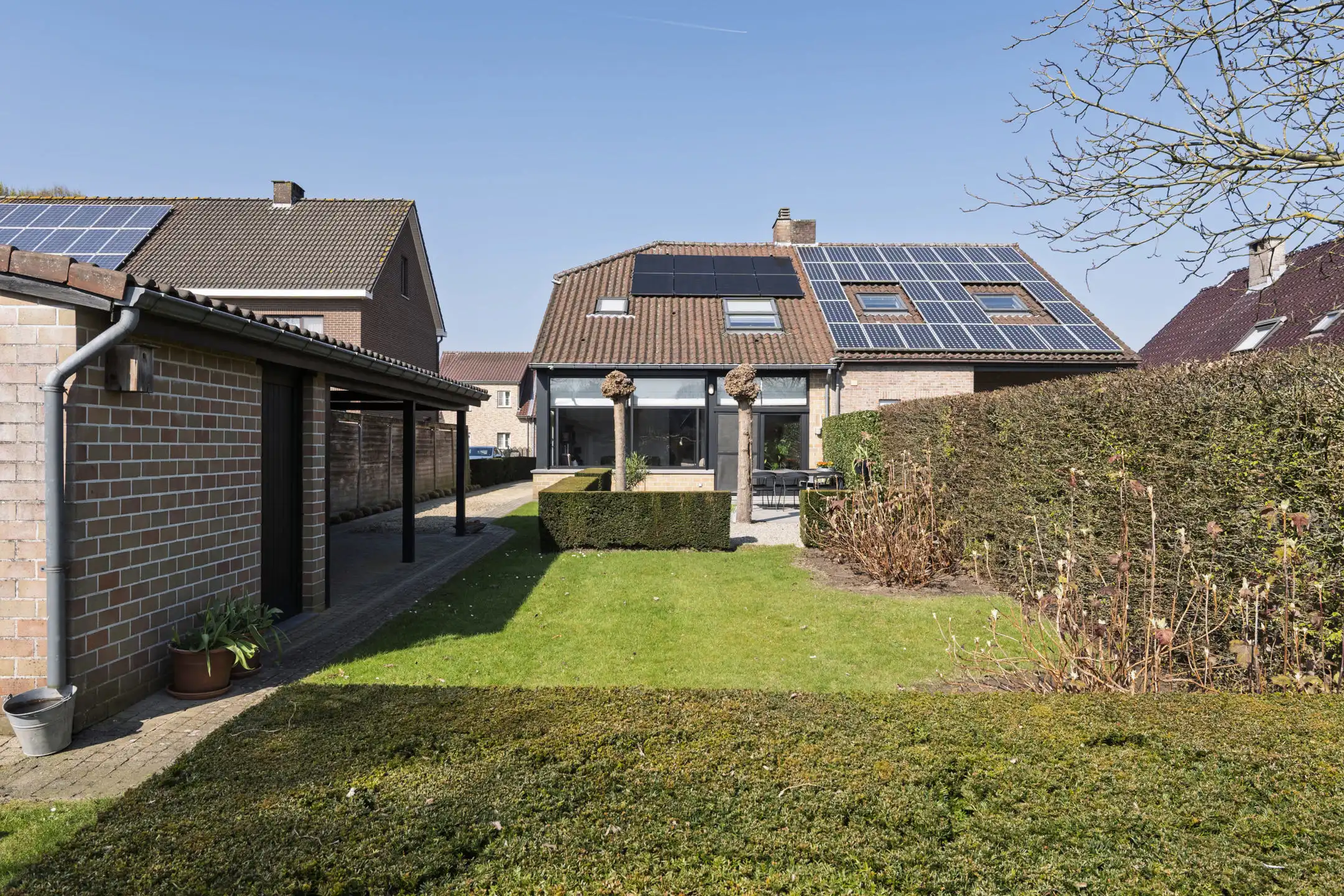 Ruime splitlevel woning, zuidgerichte tuin (ca. 522 m²) foto 29