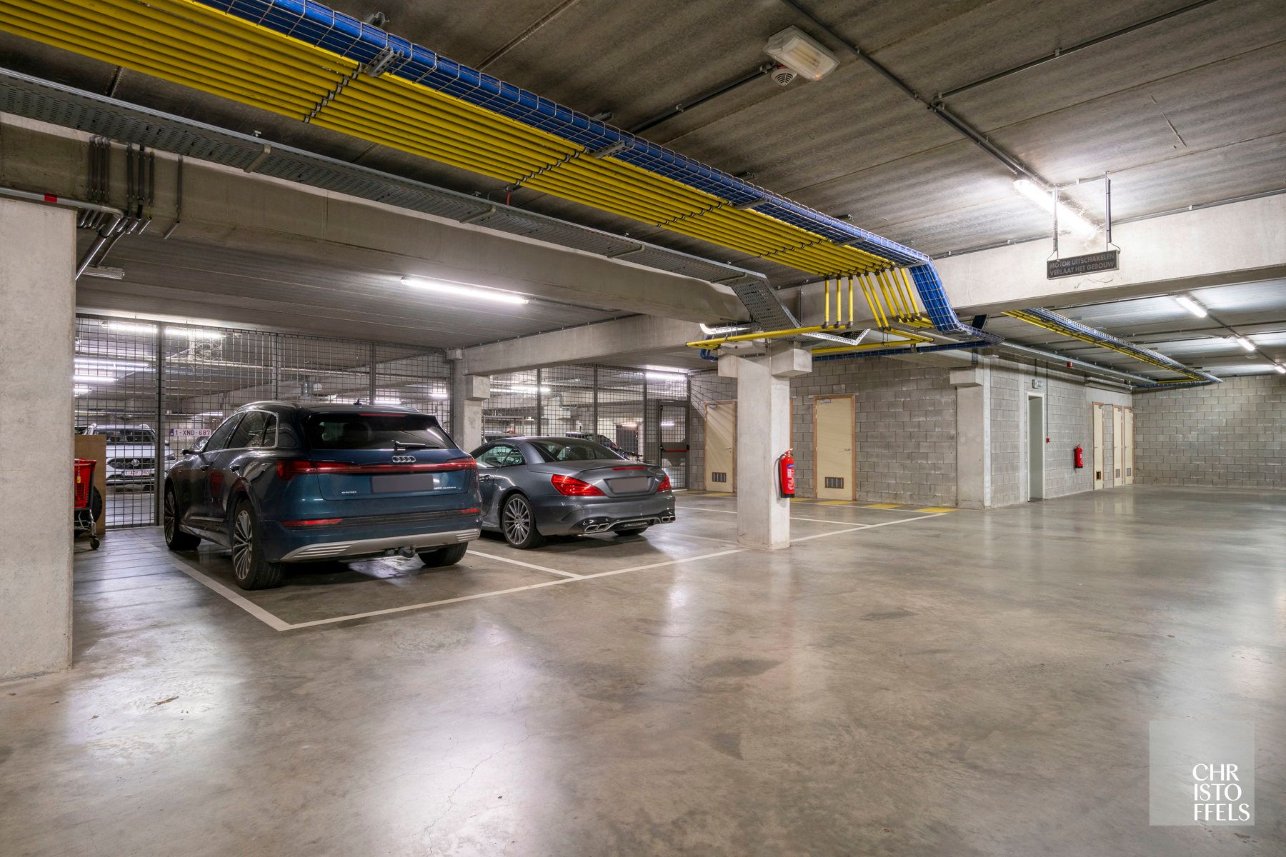 Luxe penthouse van 239m² met 34m² terrassen in hartje Zutendaal! foto 21