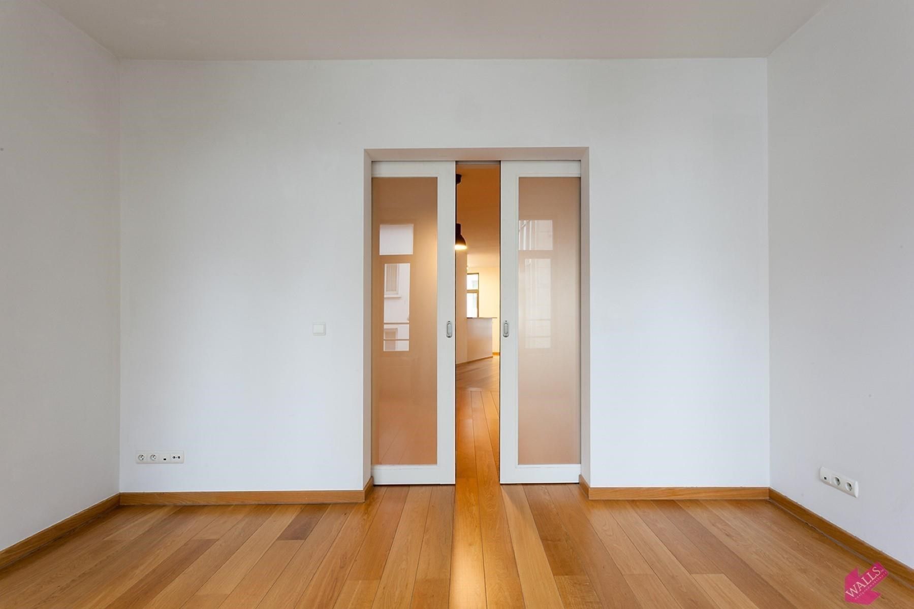 Prachtige ruime flat op topligging in de Kammenstraat foto 9