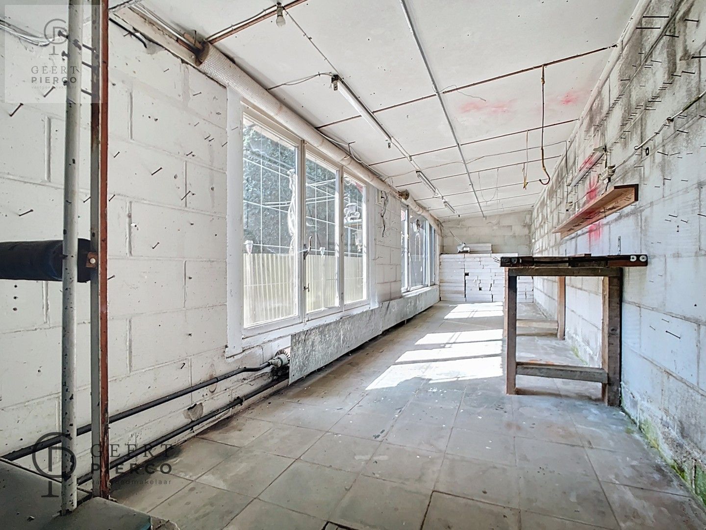 Deze te renoveren woning is gelegen in het landelijke Rumsdorp en dit op slechts enkele minuten rijden van Landen, Zoutleeuw en Tienen. foto 22