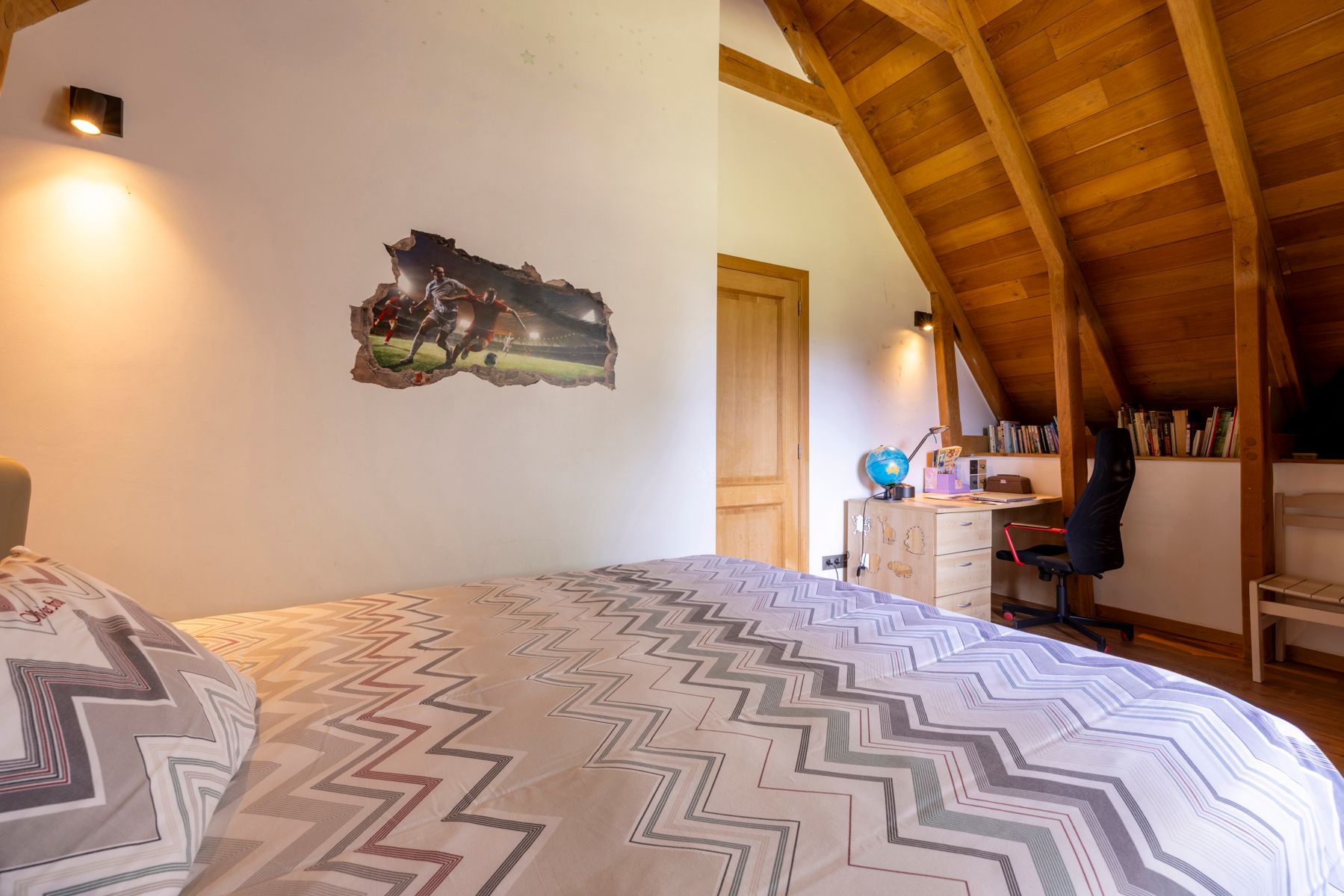 Woning met 3 slaapkamers en 7000m² weide! foto 16