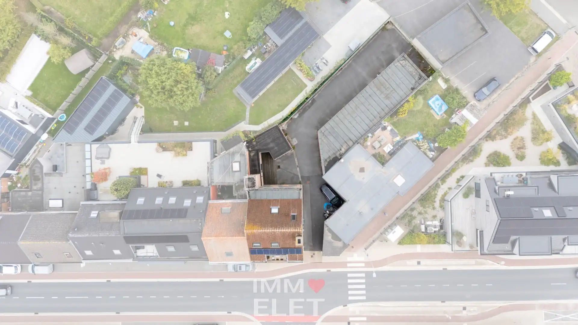 APPARTEMENTSGEBOUW MET GARAGES foto 5