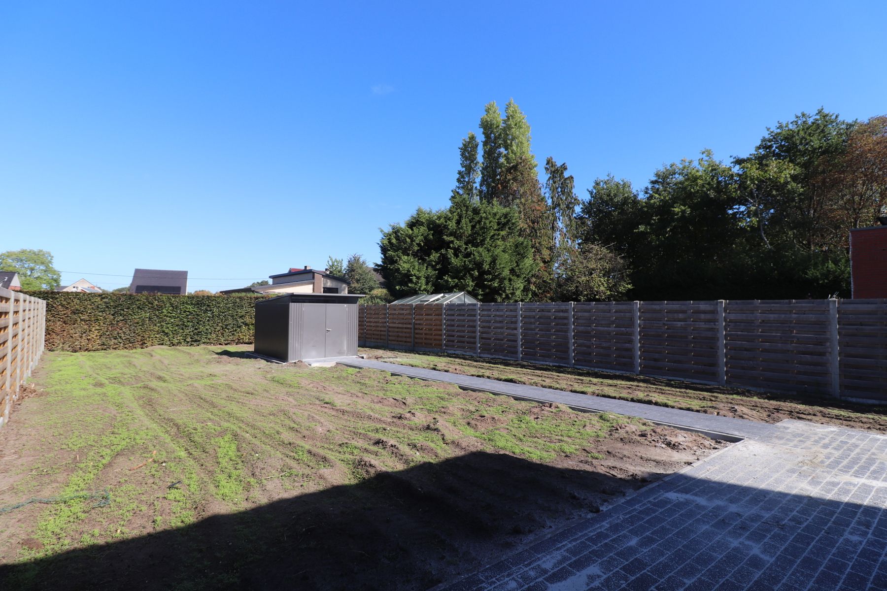 Energiezuinige nieuwbouwwoning (E12) met 3-4 slaapkamers en tuin met tuinberging. foto 28