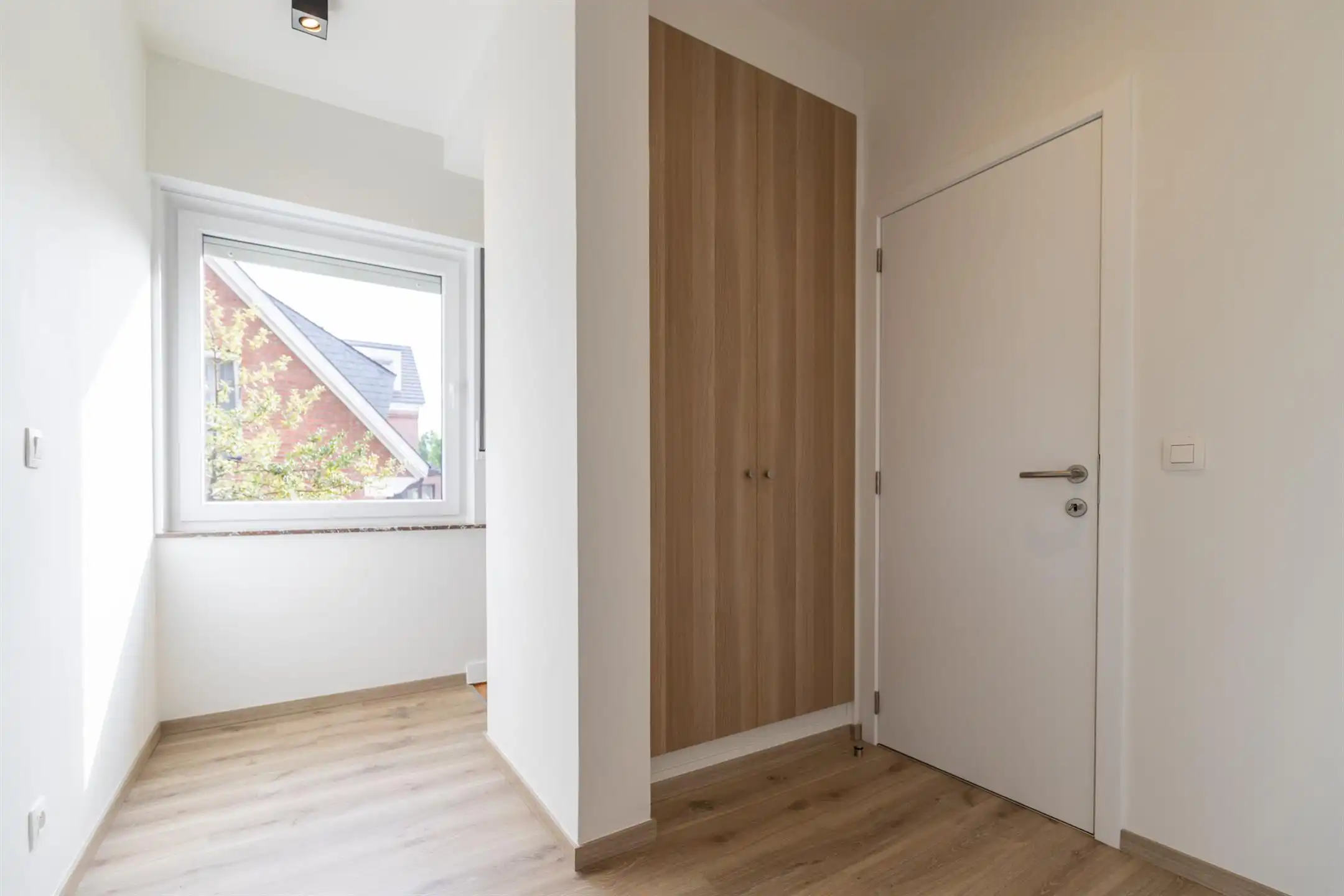 Mooie gerenoveerde woning met 3 slaapkamers foto 7