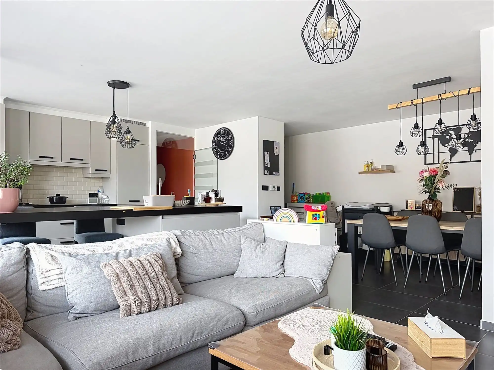 Prachtig appartement in doodlopende straat in Grobbendonk! foto {{pictureIndex}}