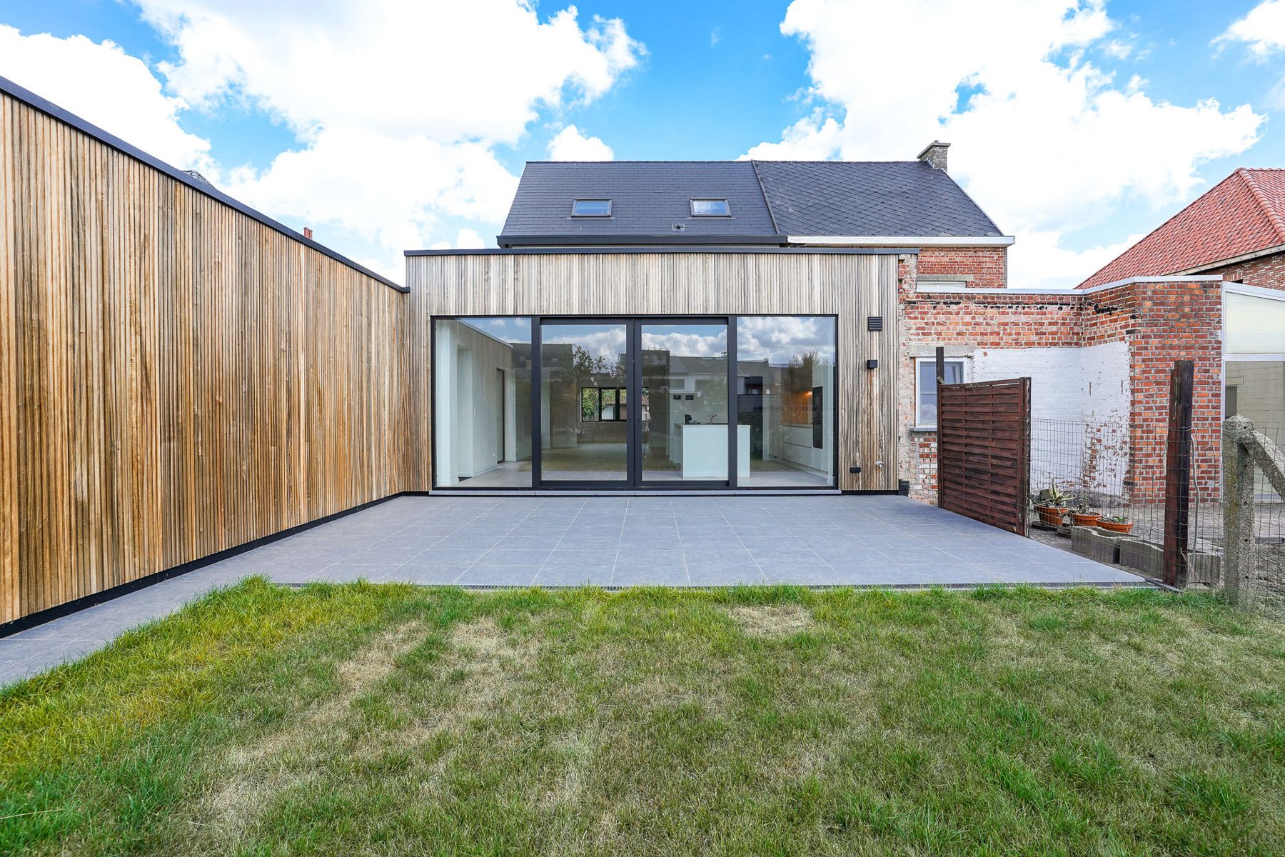 Prachtige, compleet gerenoveerde luxewoning op toplocatie te Kapelle-op-den-Bos foto 28