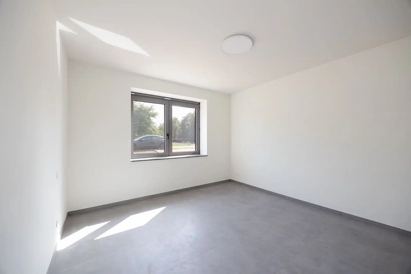 Nieuwe, energiezuinige woning met vrij uitzicht over de velden. foto 12