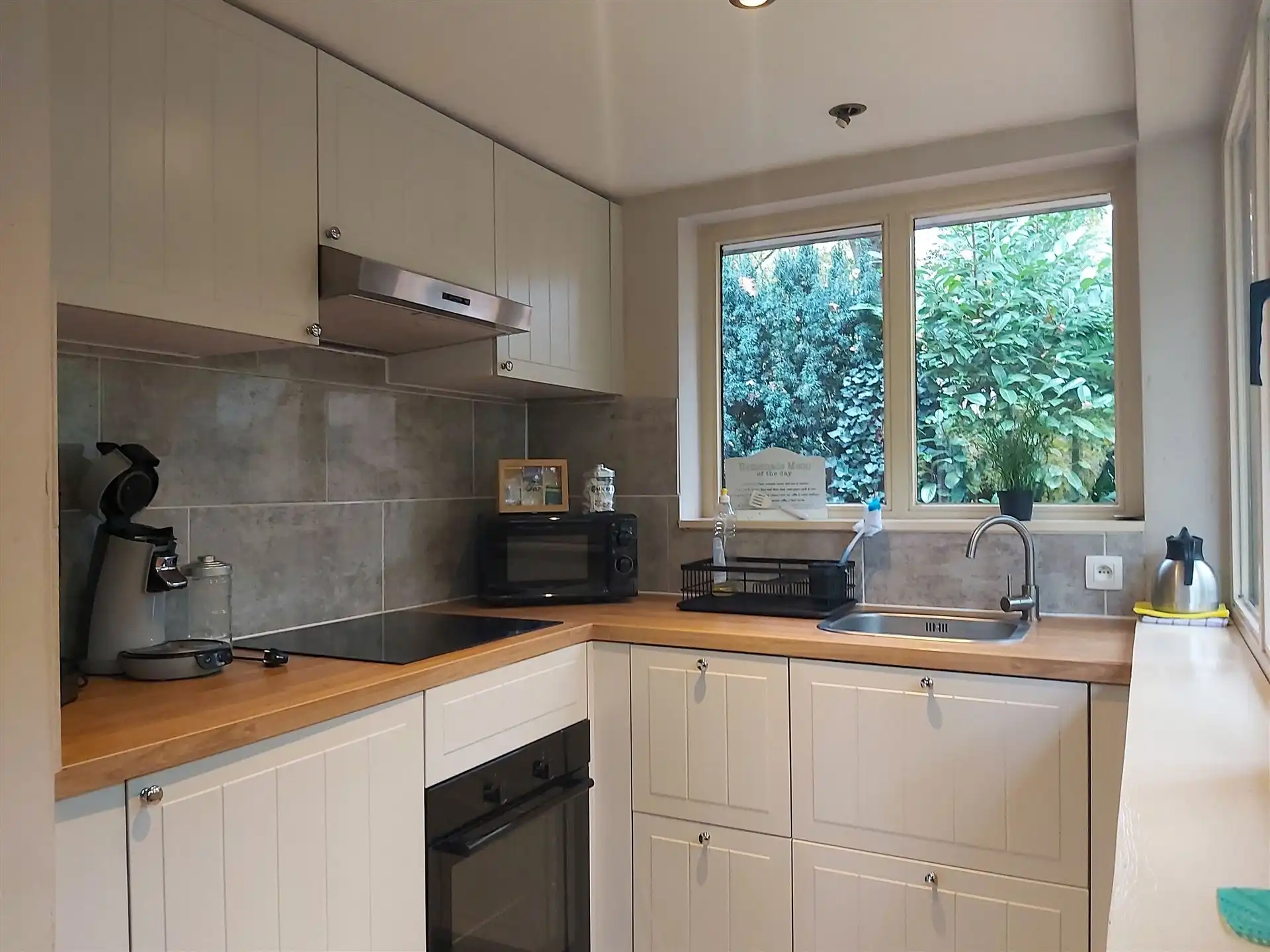 Vakantiewoning met 2 slaapkamer en inboedel op vakantiedomein Sonnevijver te Rekem! foto 5