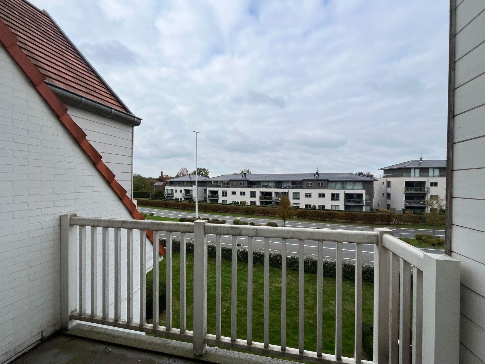 Uiterst ruim en luxueus appartement 130m² nabij het centrum van Waregem foto 9