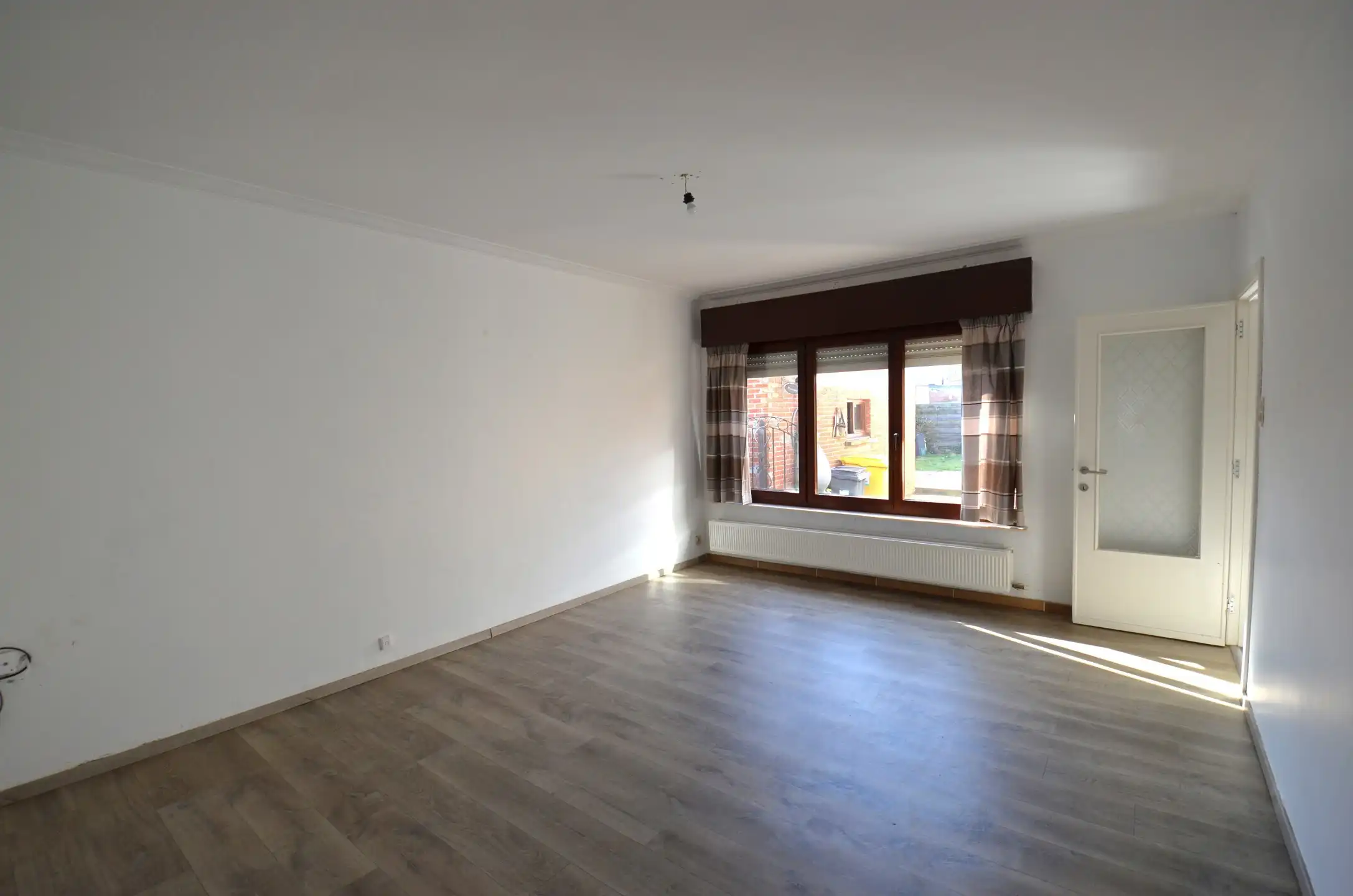 Knusse te renoveren laagbouw op TOP-ligging foto 7