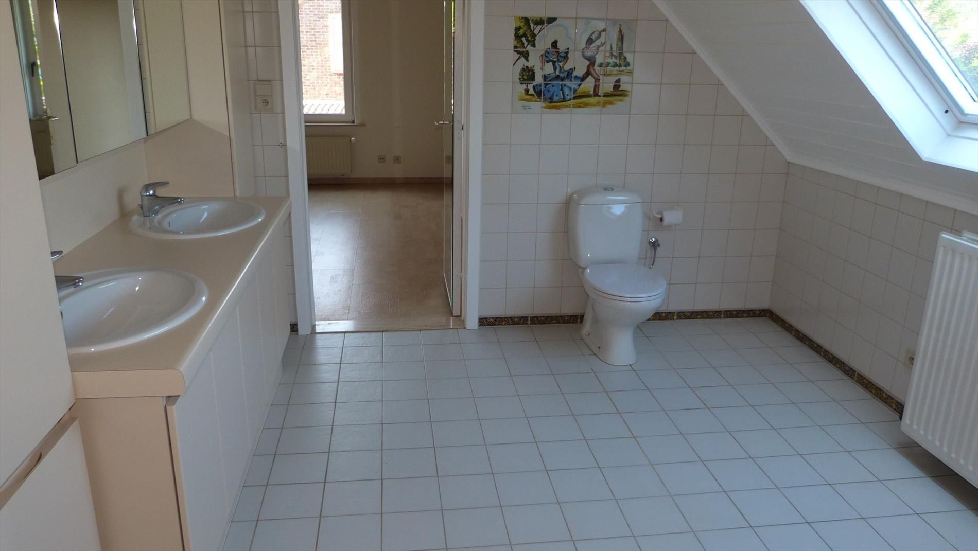Alleenstaande woning met garage en tuin - rustige ligging foto 18