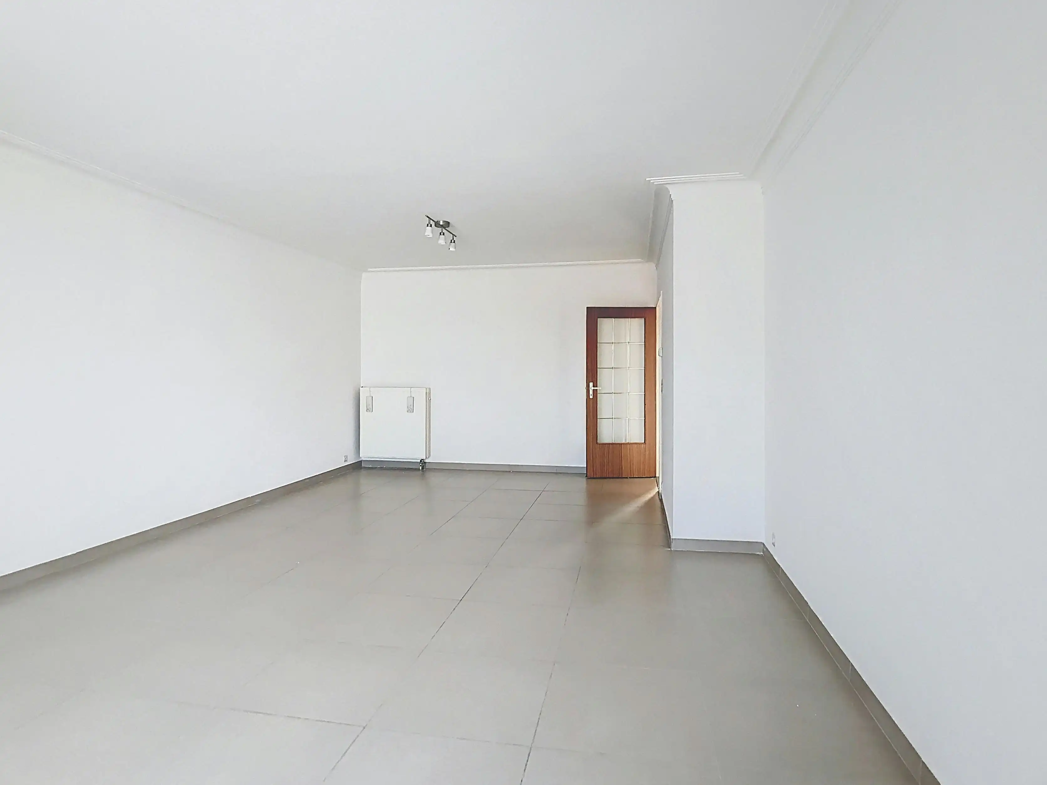 Gemoderniseerd appartement met 2 slpkmrs (garage mogelijk) foto 4