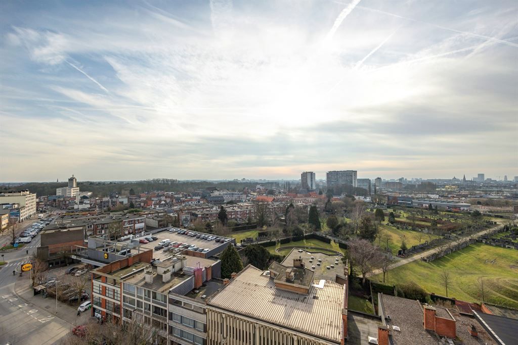 Licht appartement met weids uitzicht foto 5