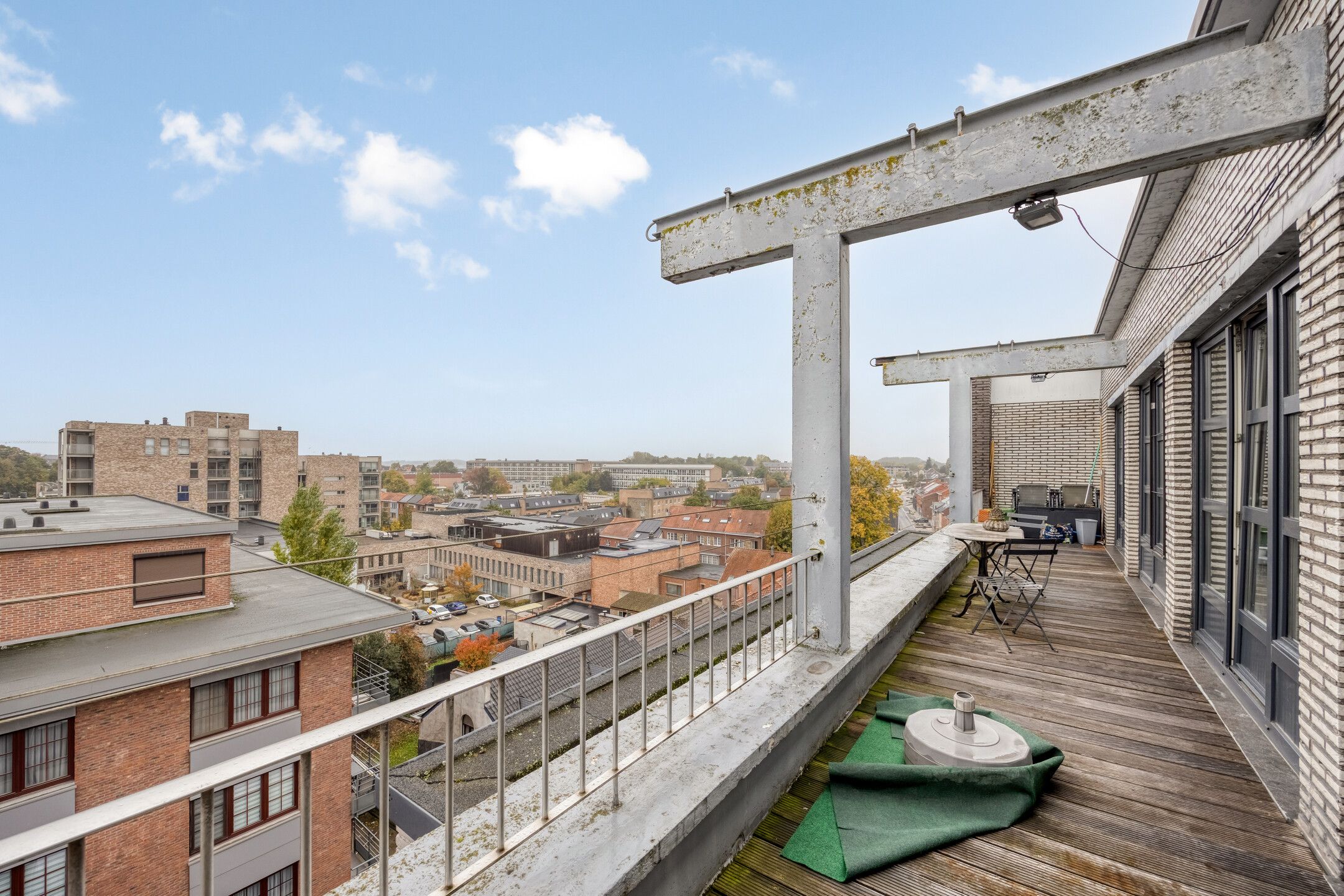 Riant appartement aan de stadsrand foto 32