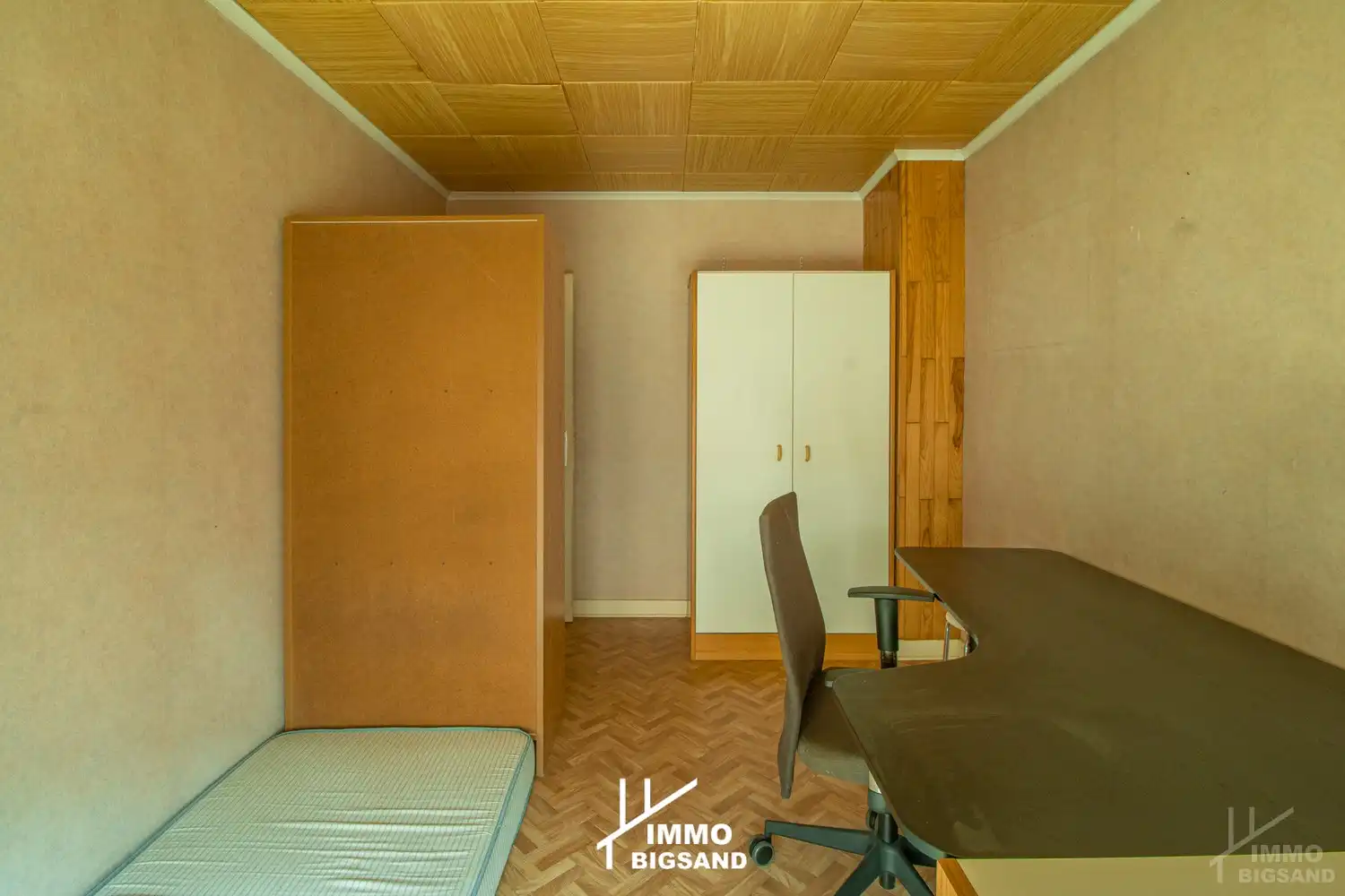 Een ruime gezinswoning (voorheen twee woningen) met 3 slaapkamers en garage met ruime tuin foto 15
