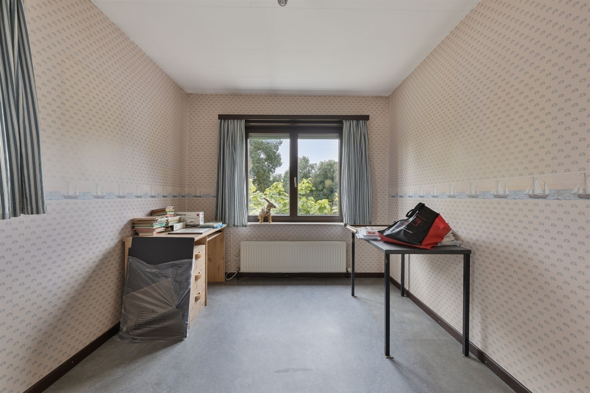 Ruime woning met 5 kamers en 2 badkamers foto 19