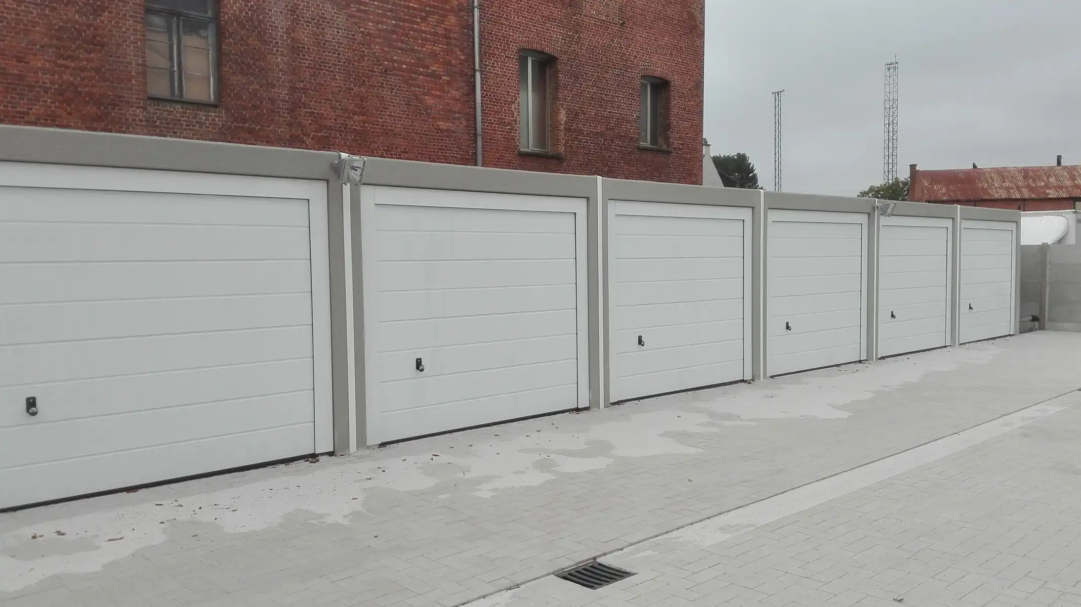 2 gesloten garageboxen te koop in het centrum van Booischot foto 2
