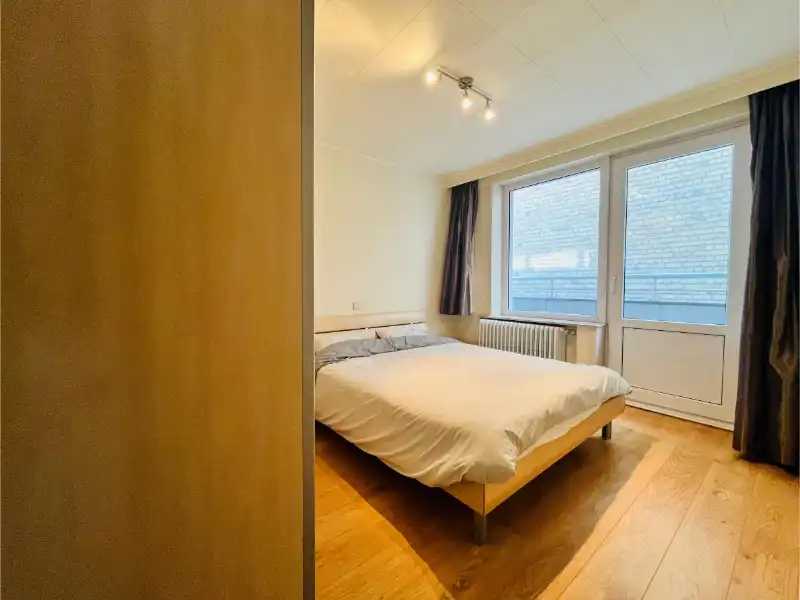Instapklaar gemeubeld 2-slaapkamer appartement op topligging in Wenduine – vlak bij zee! foto 6