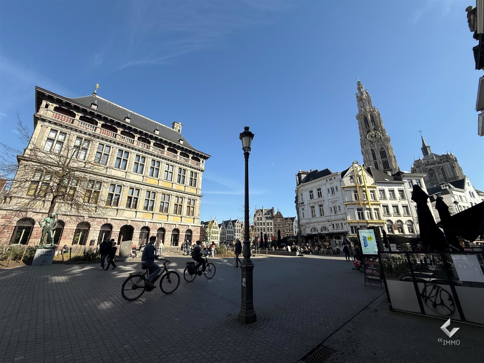 Horecapand ca. 160m² op de iconische Grote Markt! foto 15