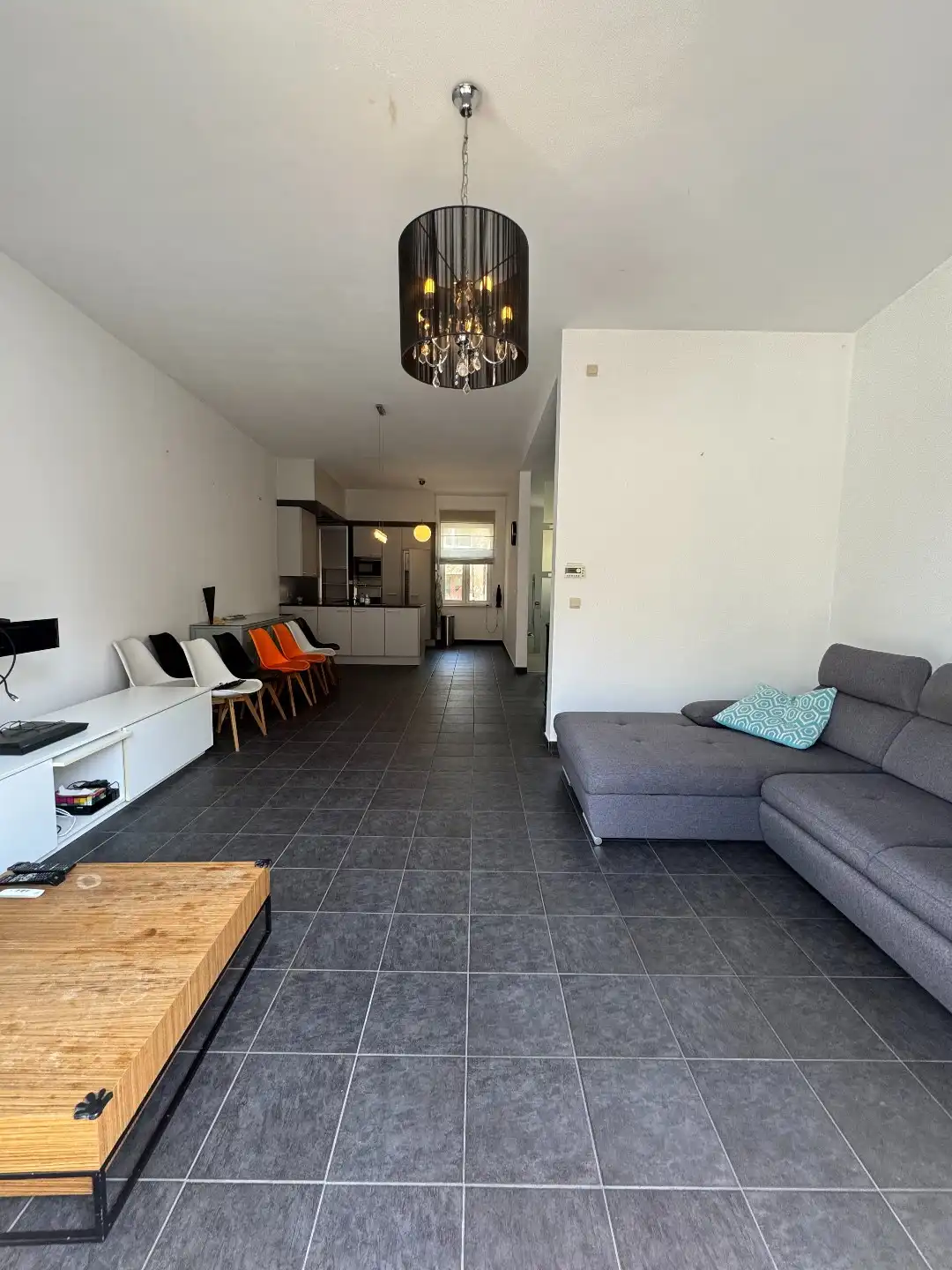 Prima onderhouden woning in centrum Eppegem. foto 7