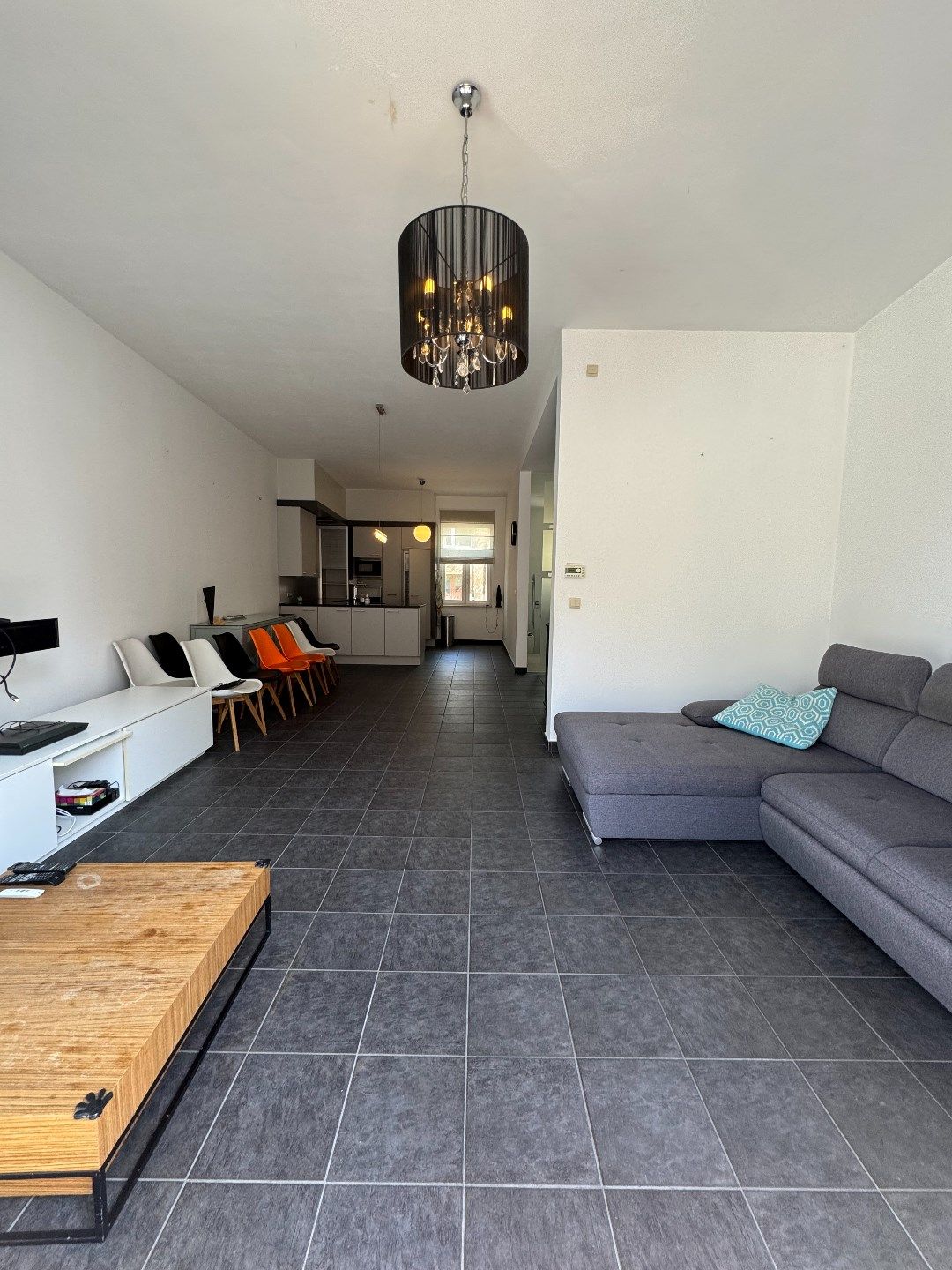 Prima onderhouden woning in centrum Eppegem. foto 7