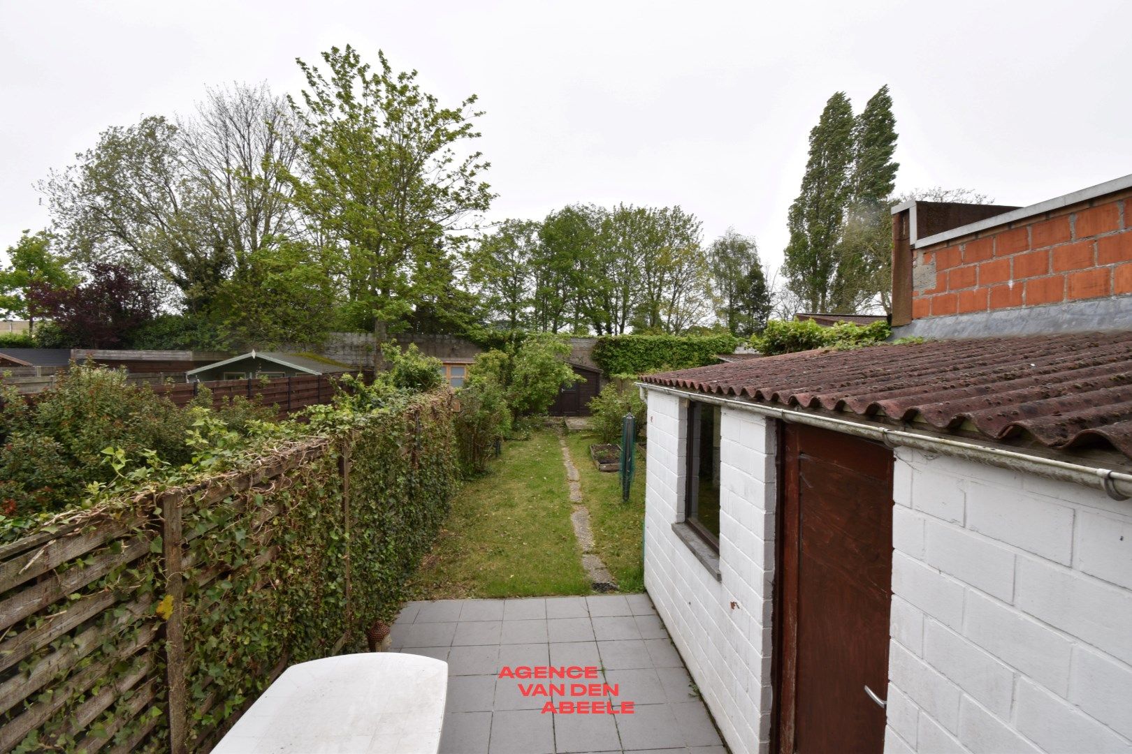 Woning met tuin op goede locatie! foto 17