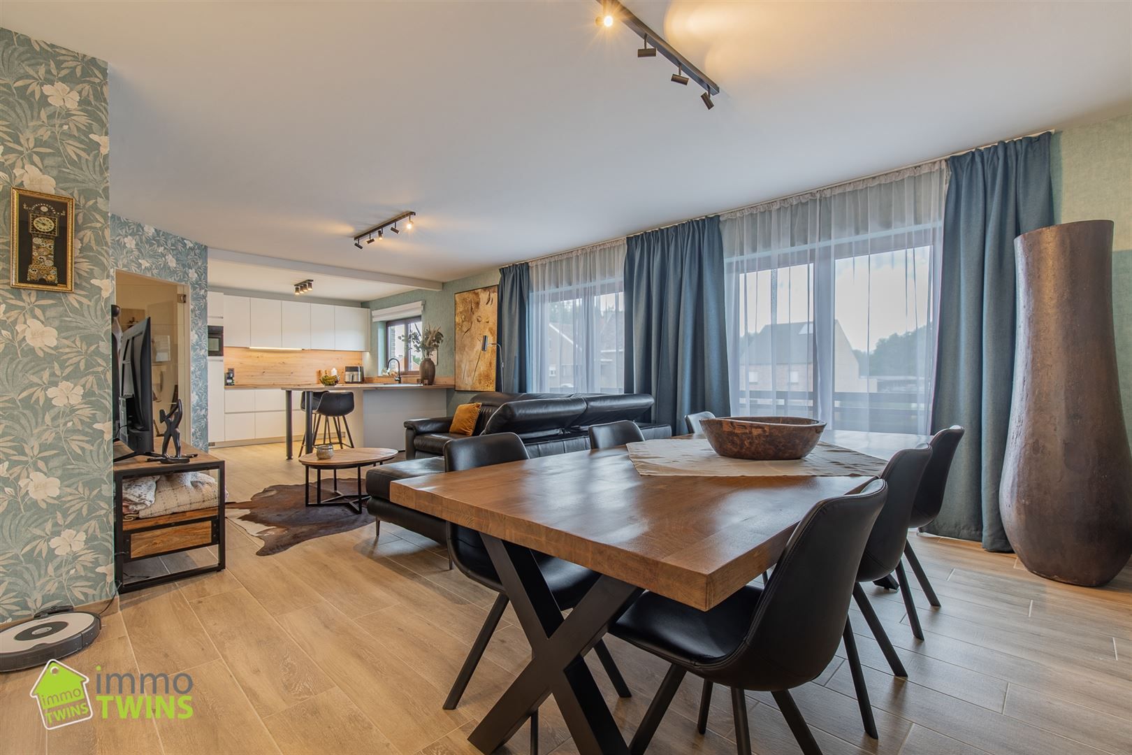 Gerenoveerd 3-slpk appartement (109m²) met ruim dakterras (40m²) foto 3