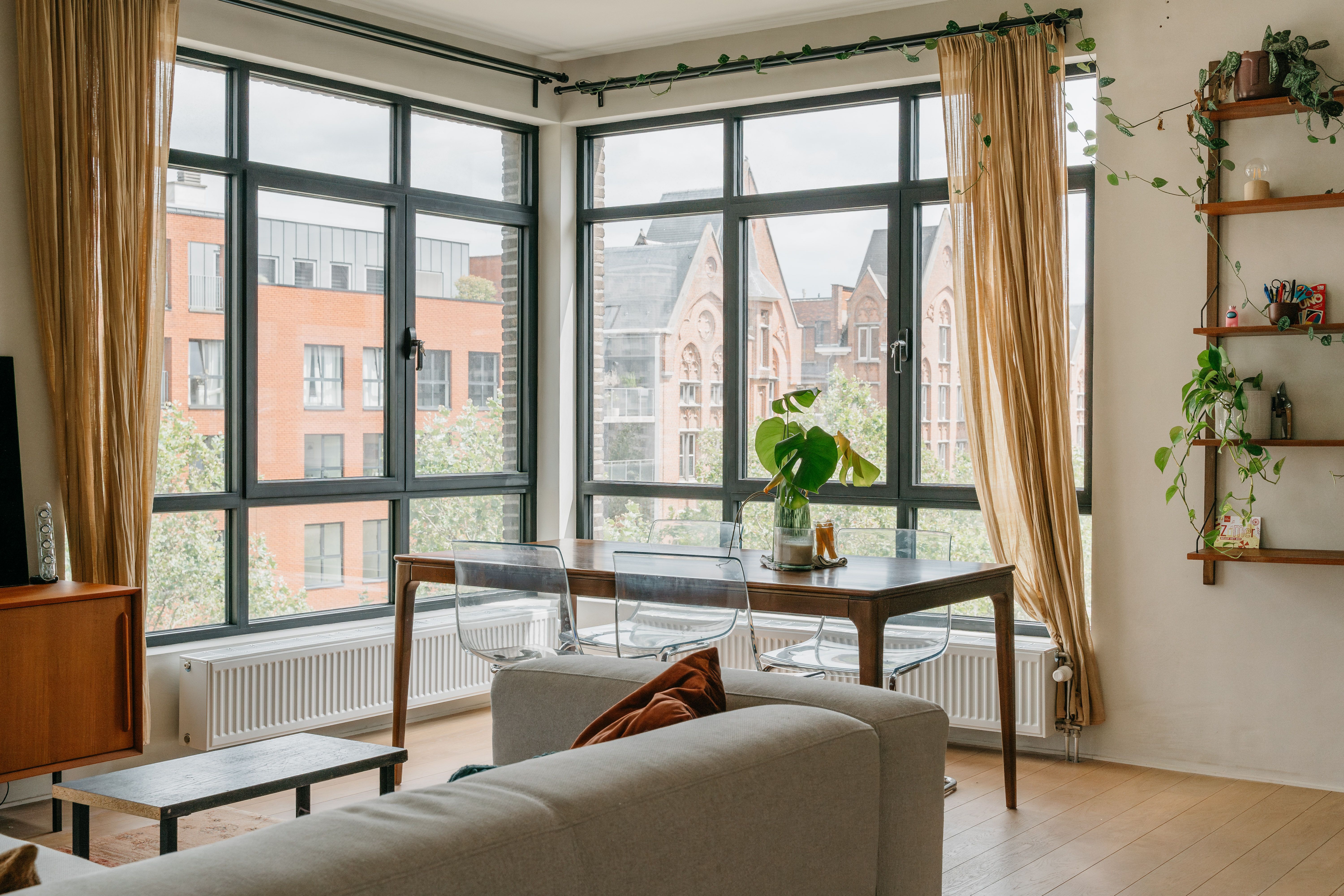 Napels(straat) zien en sterven: design appartement op het Eilandje foto 2