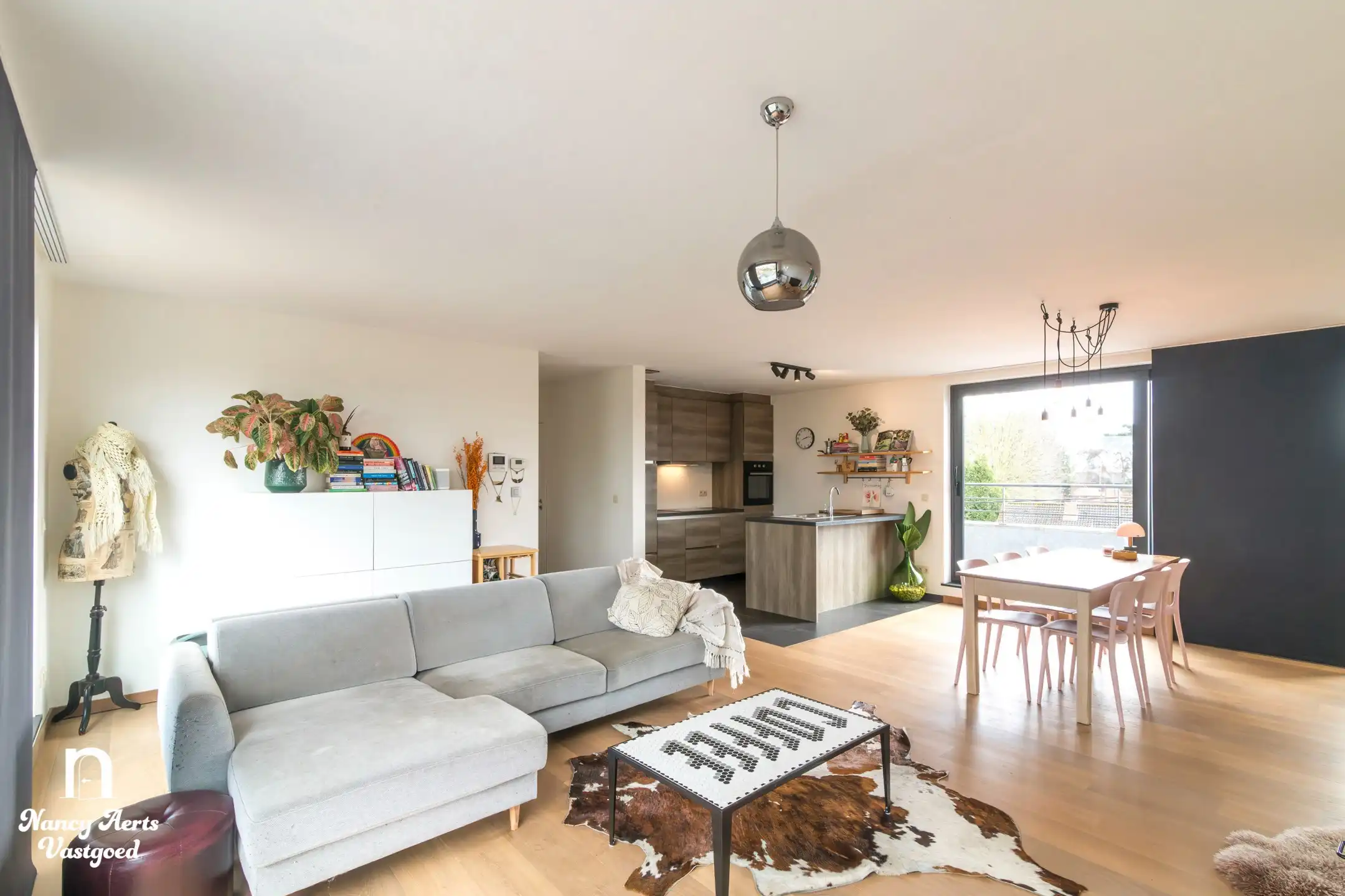 Lichtrijk penthouse met groot rondom terras en 2 parkings foto 35