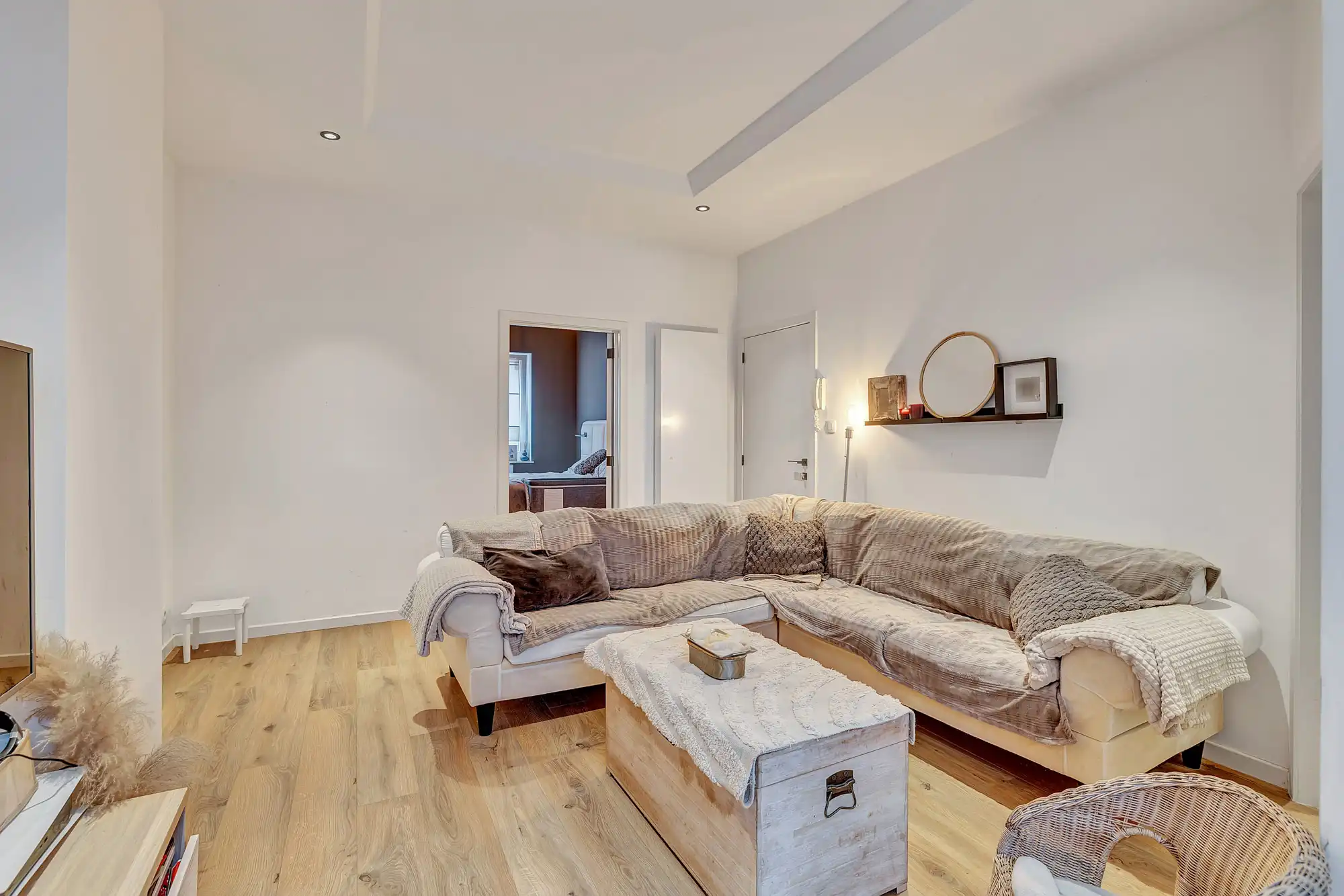 Gerenoveerd appartement - 2 slpk en ruim terras te Molenbeek foto 8
