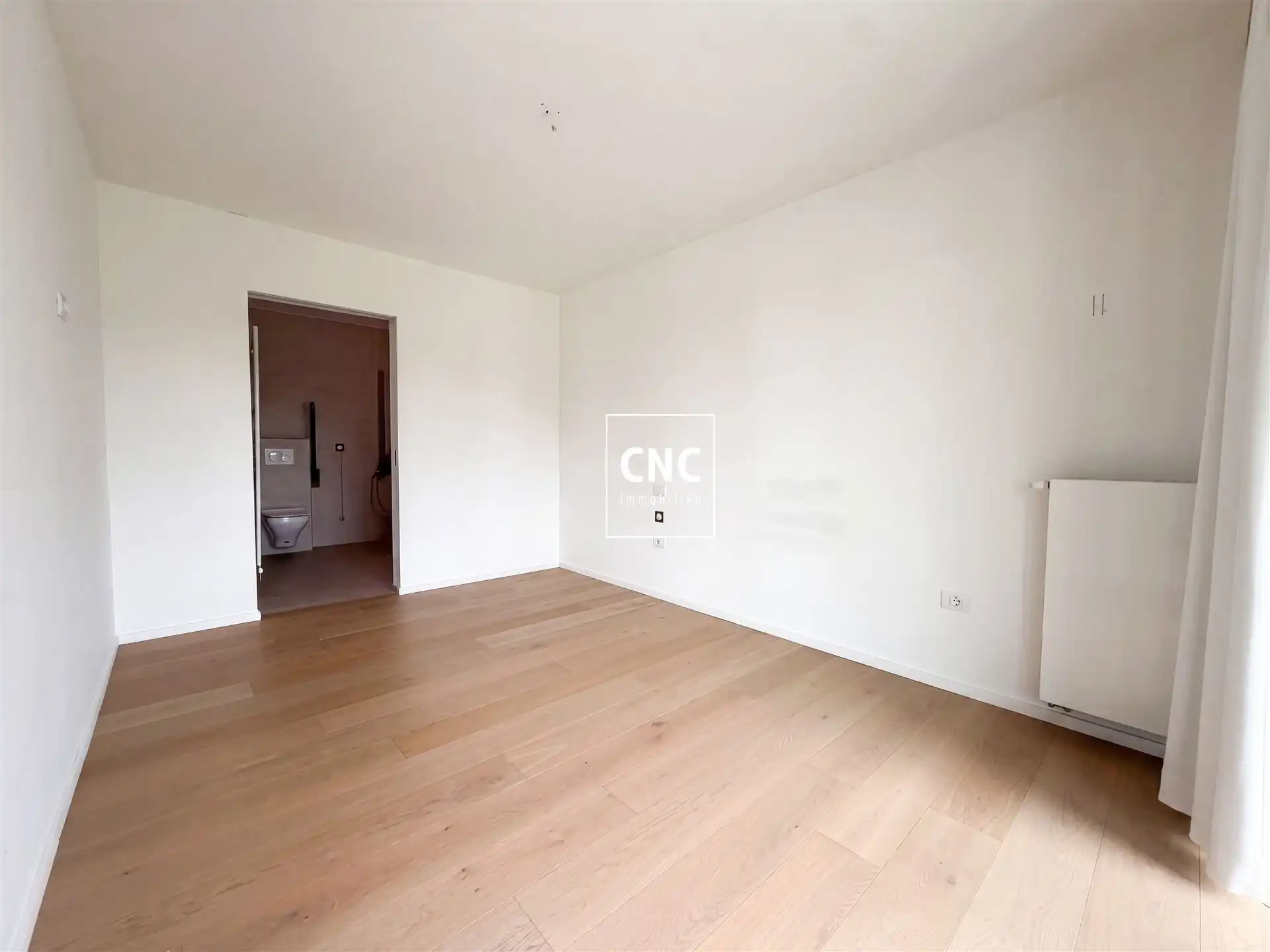 Prachtig instapklaar serviceflat met gigantische terras foto 7