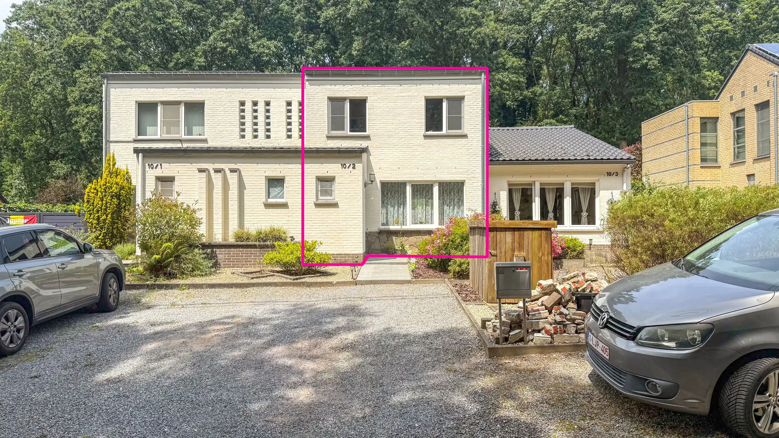 Gezellige instapklare starterswoning met 2 slpks en garage! foto {{pictureIndex}}