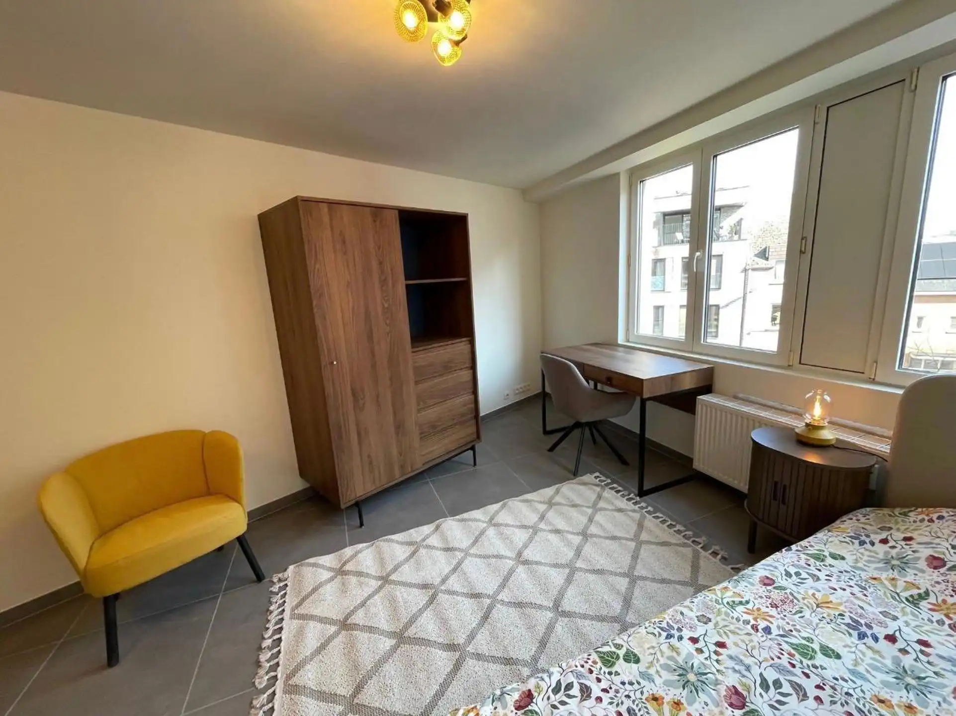 Gemeubelde moderne studio te Leuven foto 4