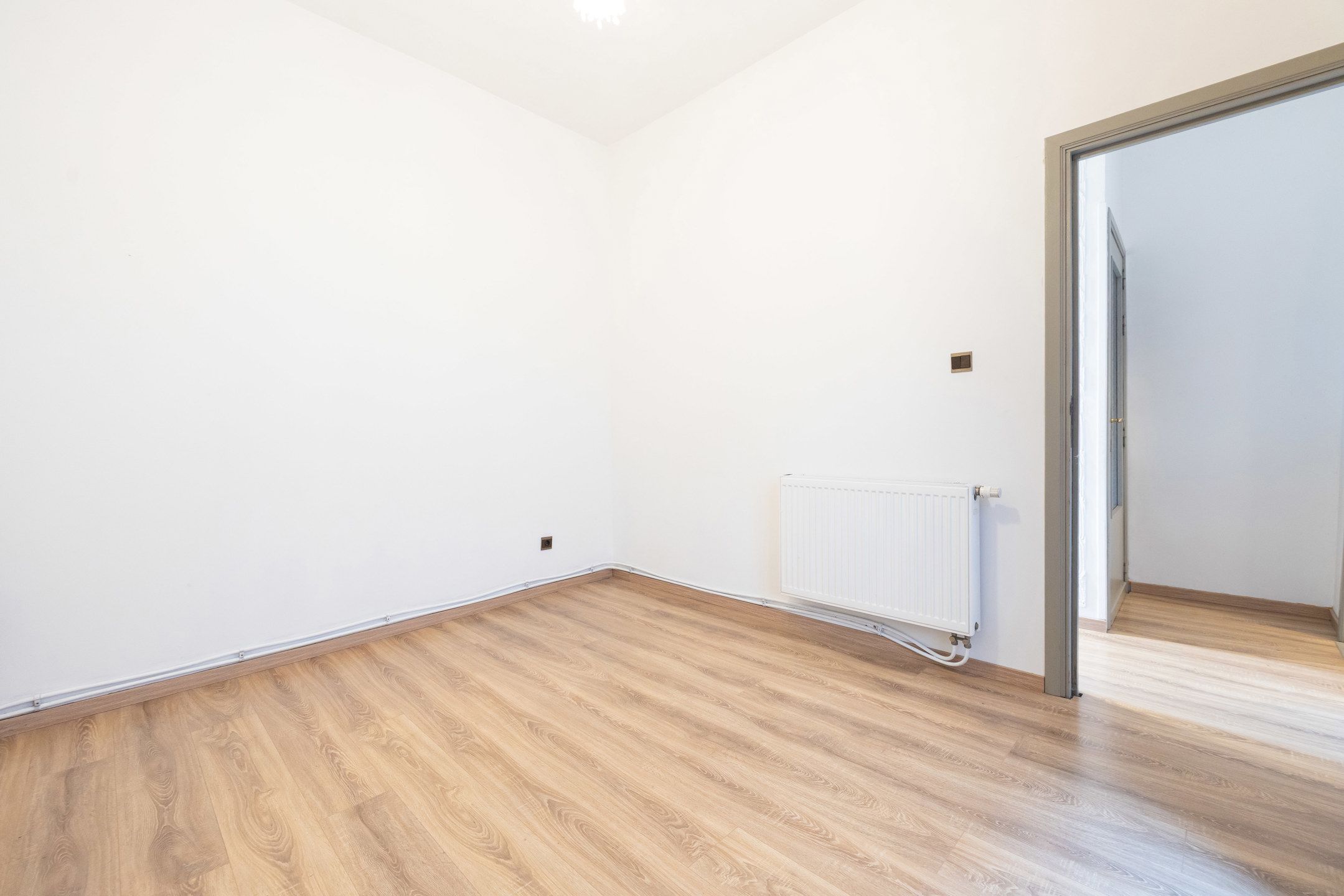 Een ruime woning met potentieel op toplocatie foto 11