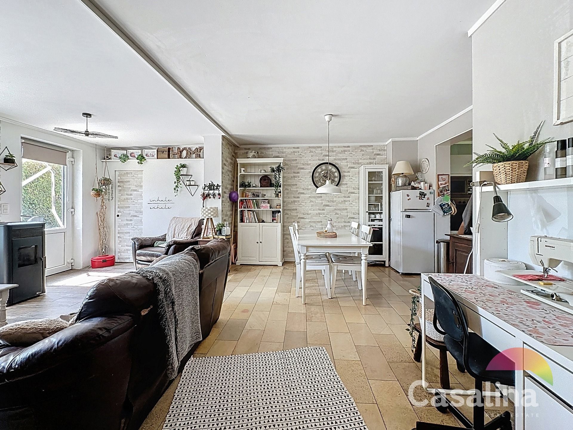 Huis van 103 m² met tuin foto {{pictureIndex}}