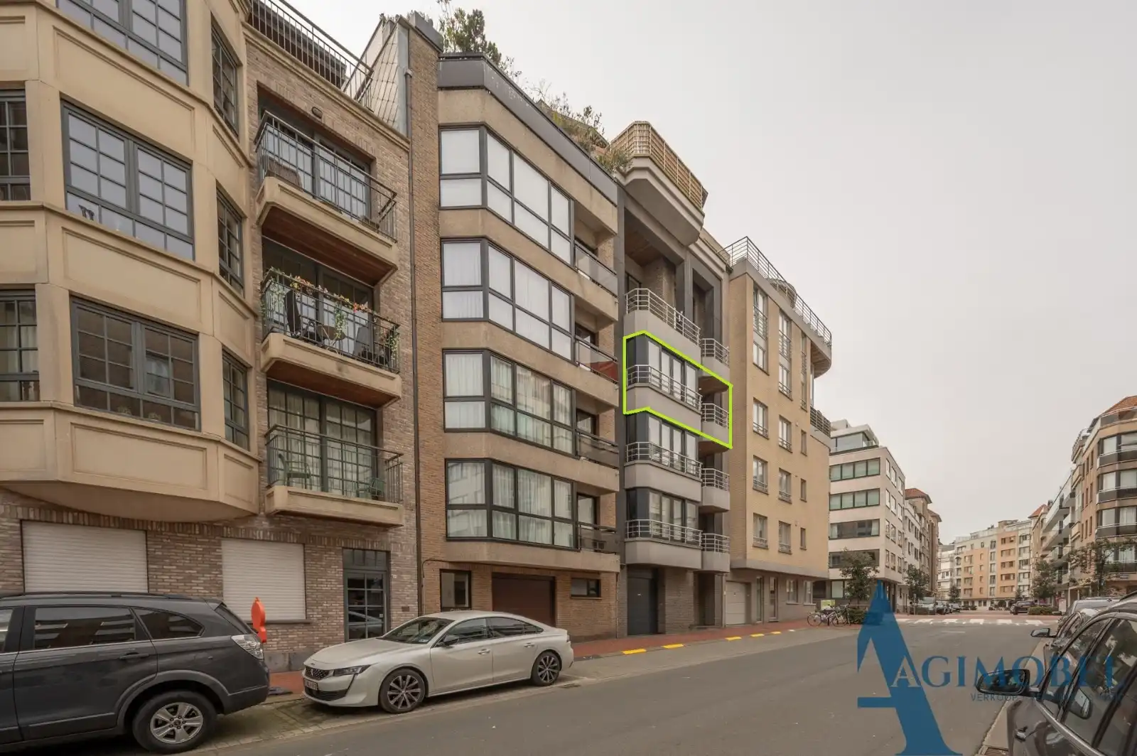 Eigentijds en perfect afgewerkt 2-slaapkamerappartement op toplocatie in Knokke. foto 15