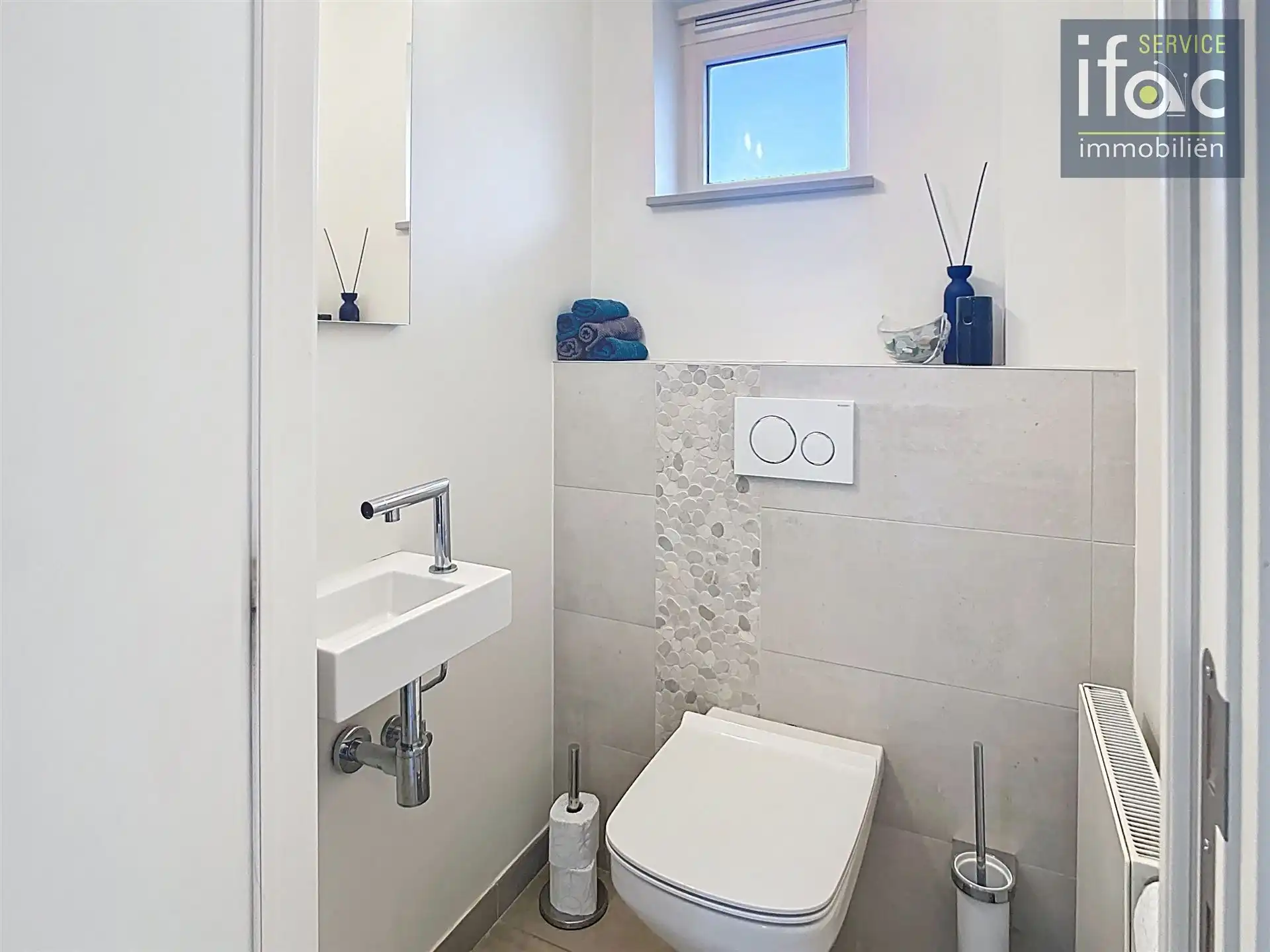 Fantastische villa met 3 slpk en bijbouw in tuin foto 9