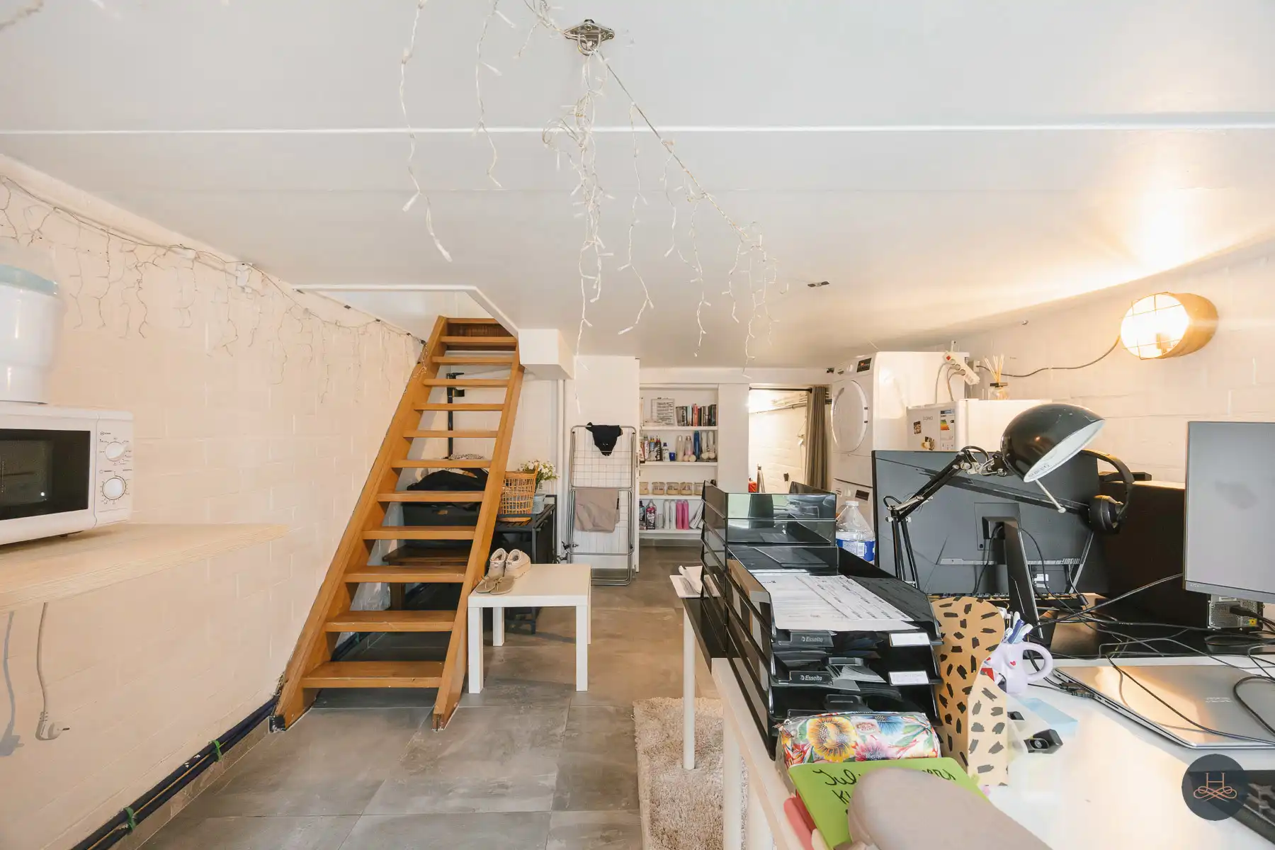 Gerenoveerde en energiezuinige woning met tuin en terrassen foto 23