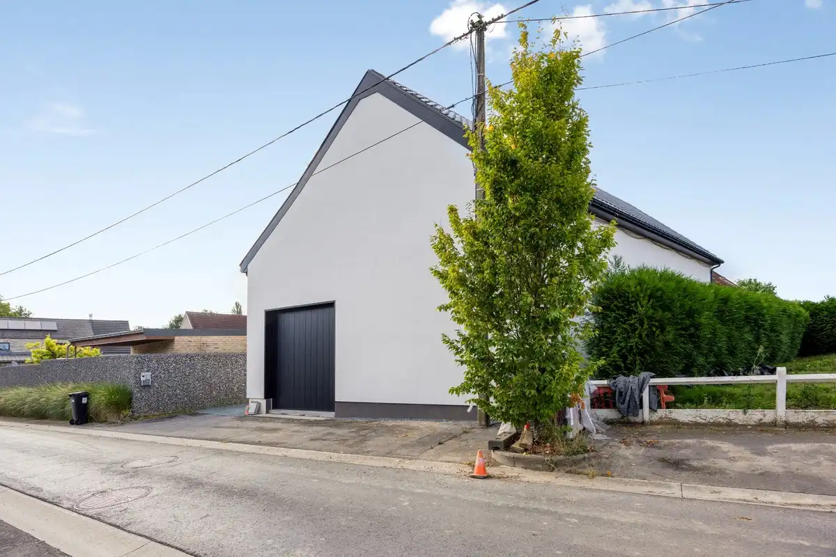 Ruime casco woning foto 22